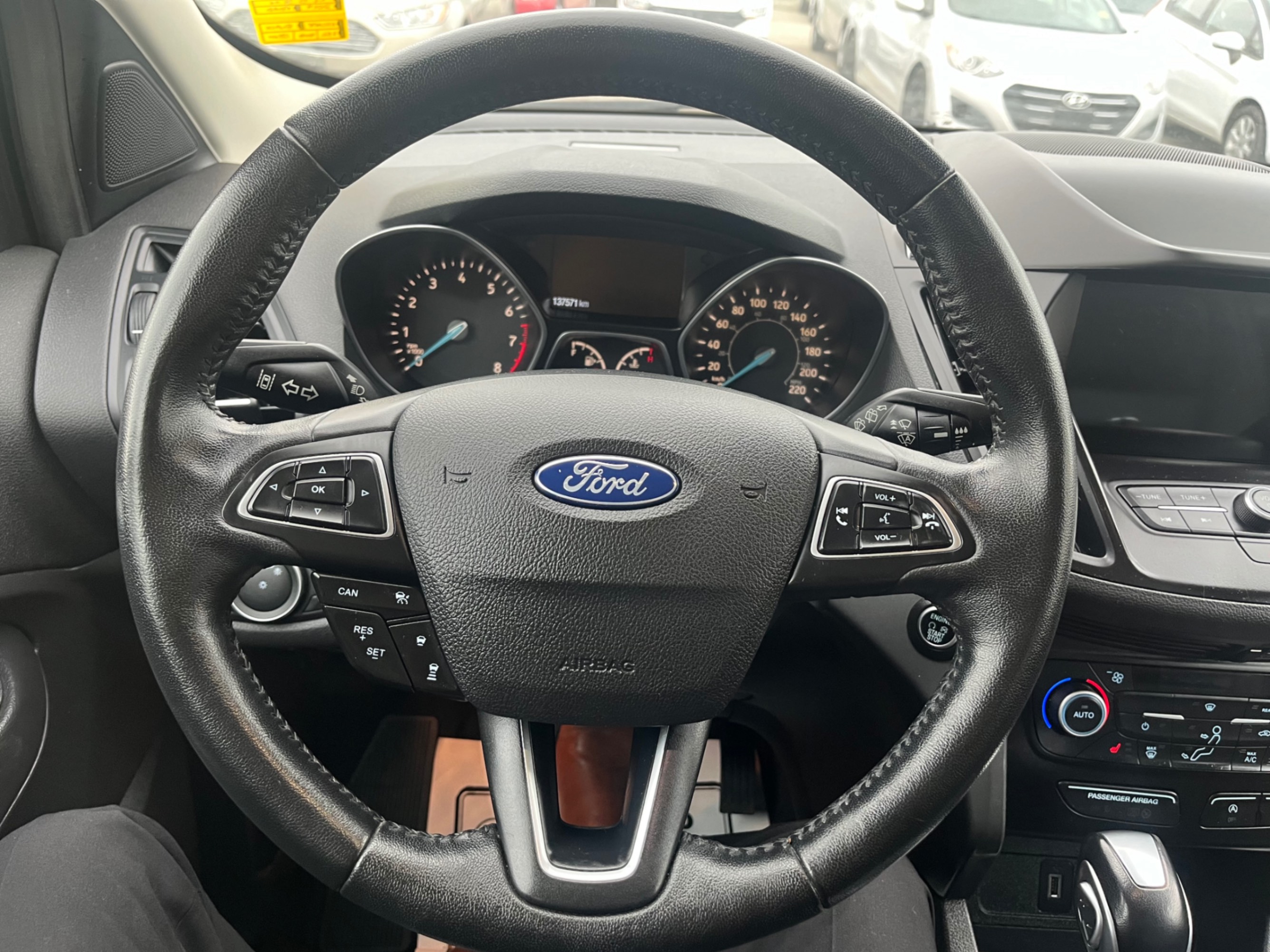 /gundhu/2019-Ford-Escape-25809730461794245.jpg