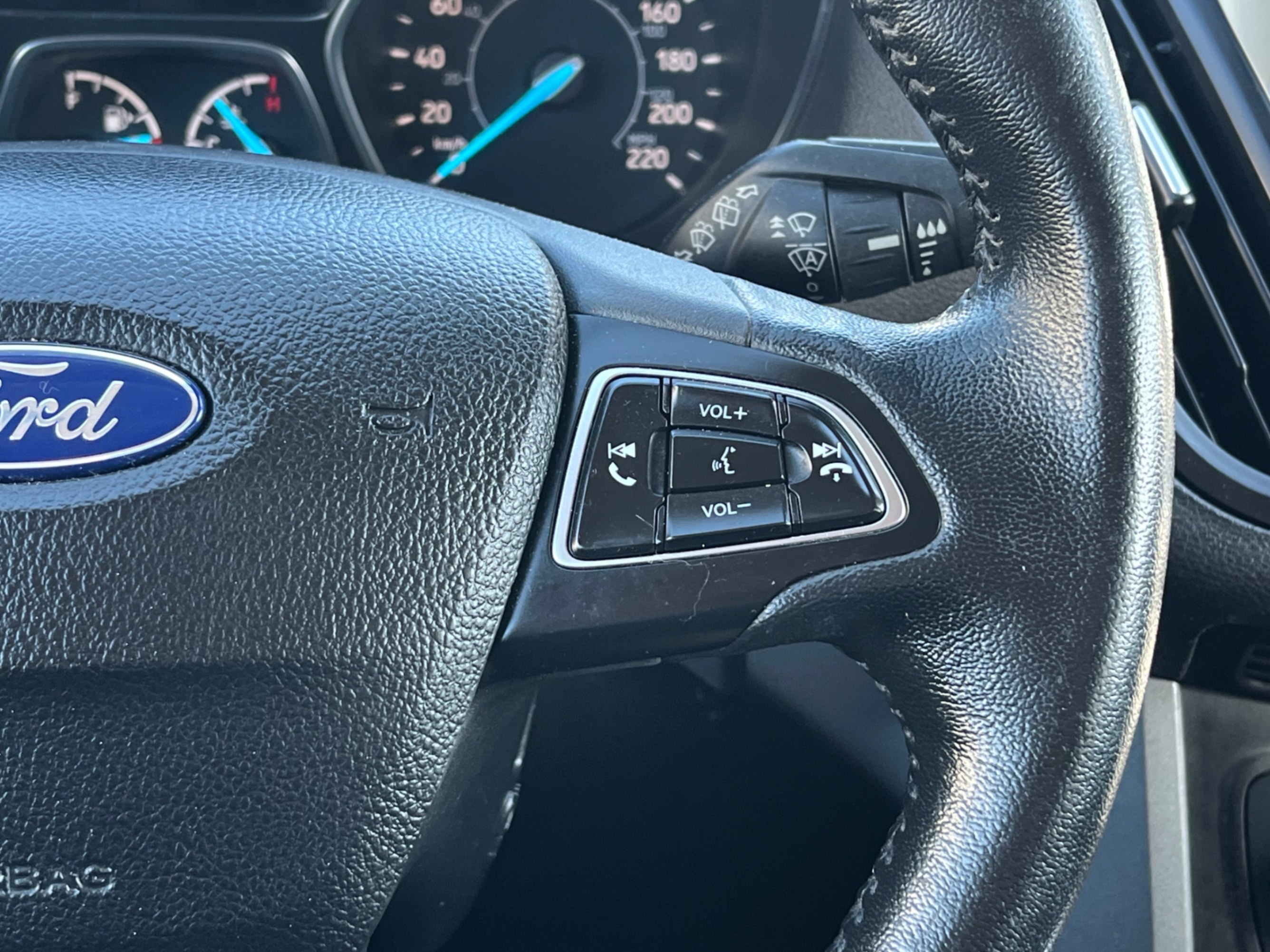 /gundhu/2019-Ford-Escape-8687019196284809.jpg