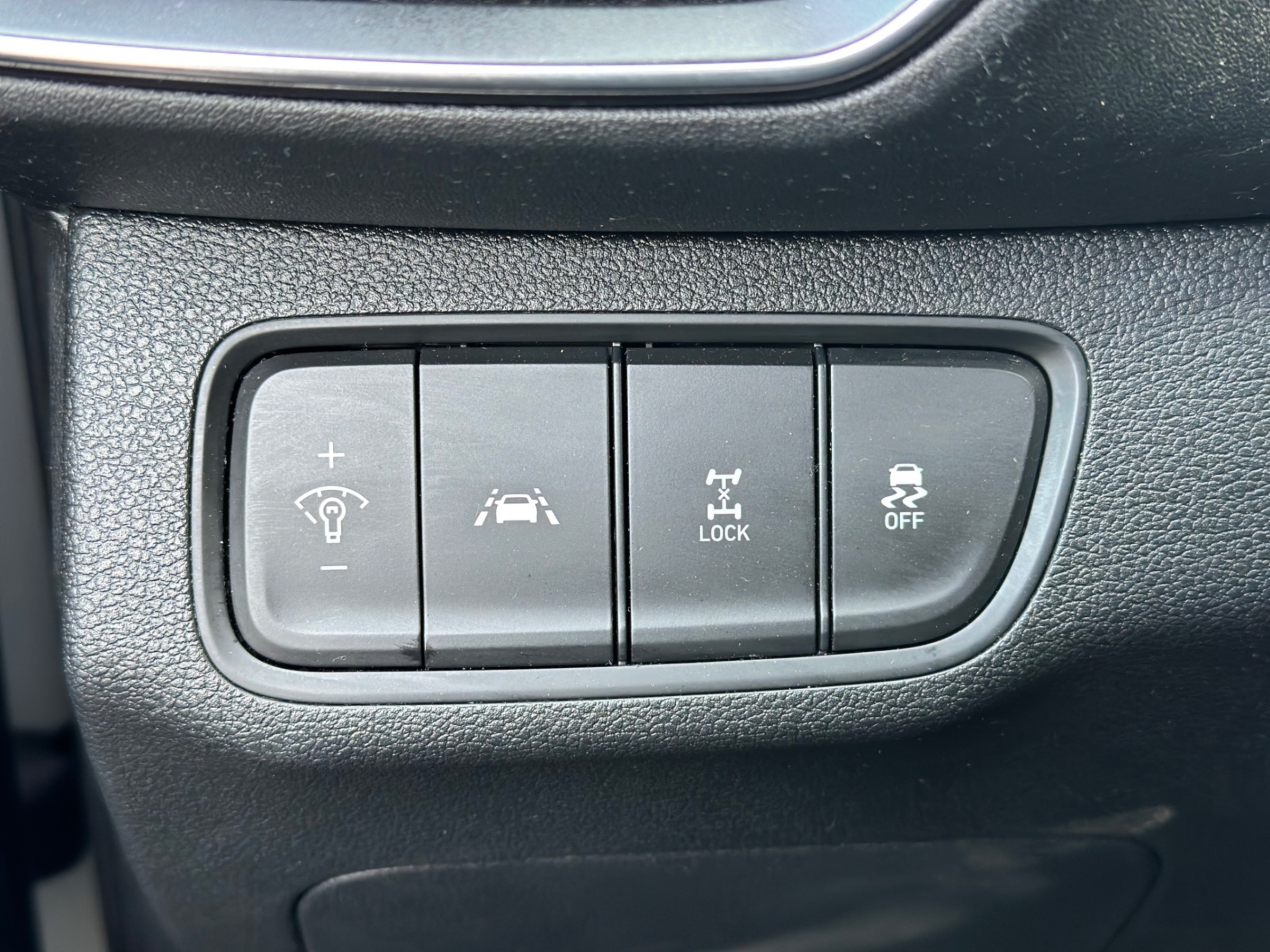 /gundhu/2019-Hyundai-SantaFe-7837114644942453.jpg