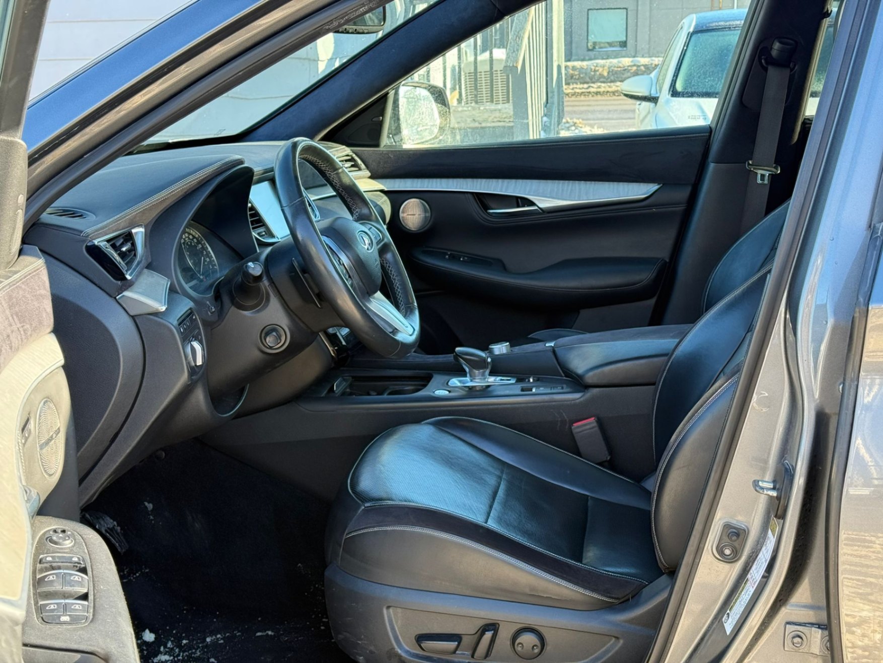 /gundhu/2019-Infiniti-QX50-31959671056094185.jpg