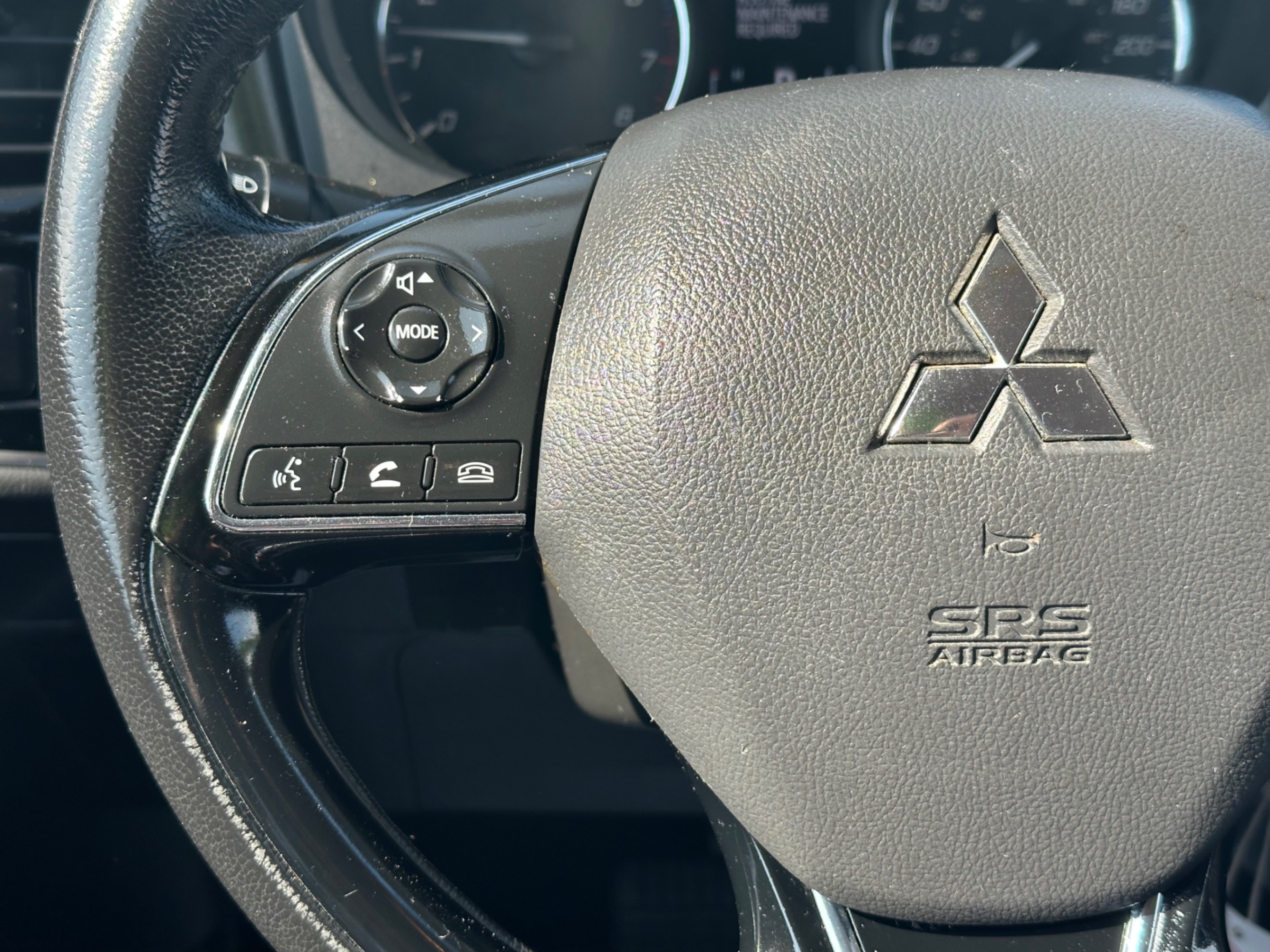 /gundhu/2019-Mitsubishi-Outlander-8354415584511685.jpg