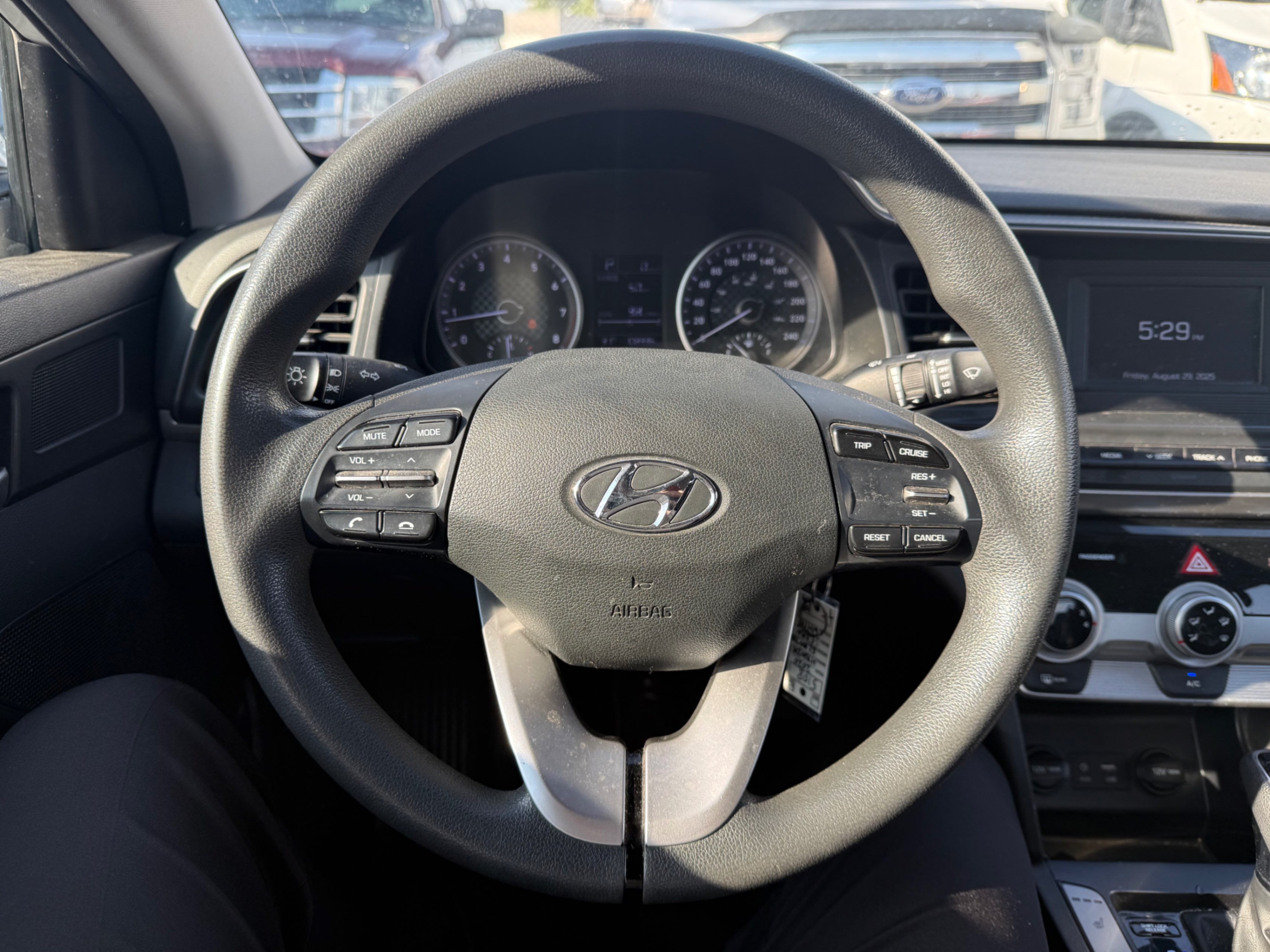 /gundhu/2020-Hyundai-Elantra-18018740307014625.jpg