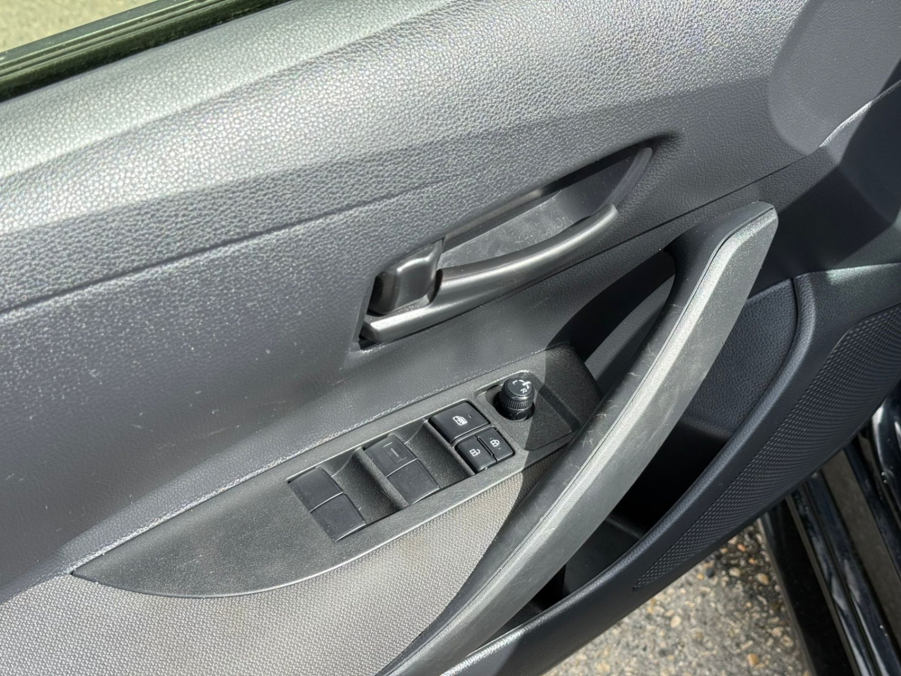 /gundhu/2024-Toyota-Corolla-43677045494249755.jpg