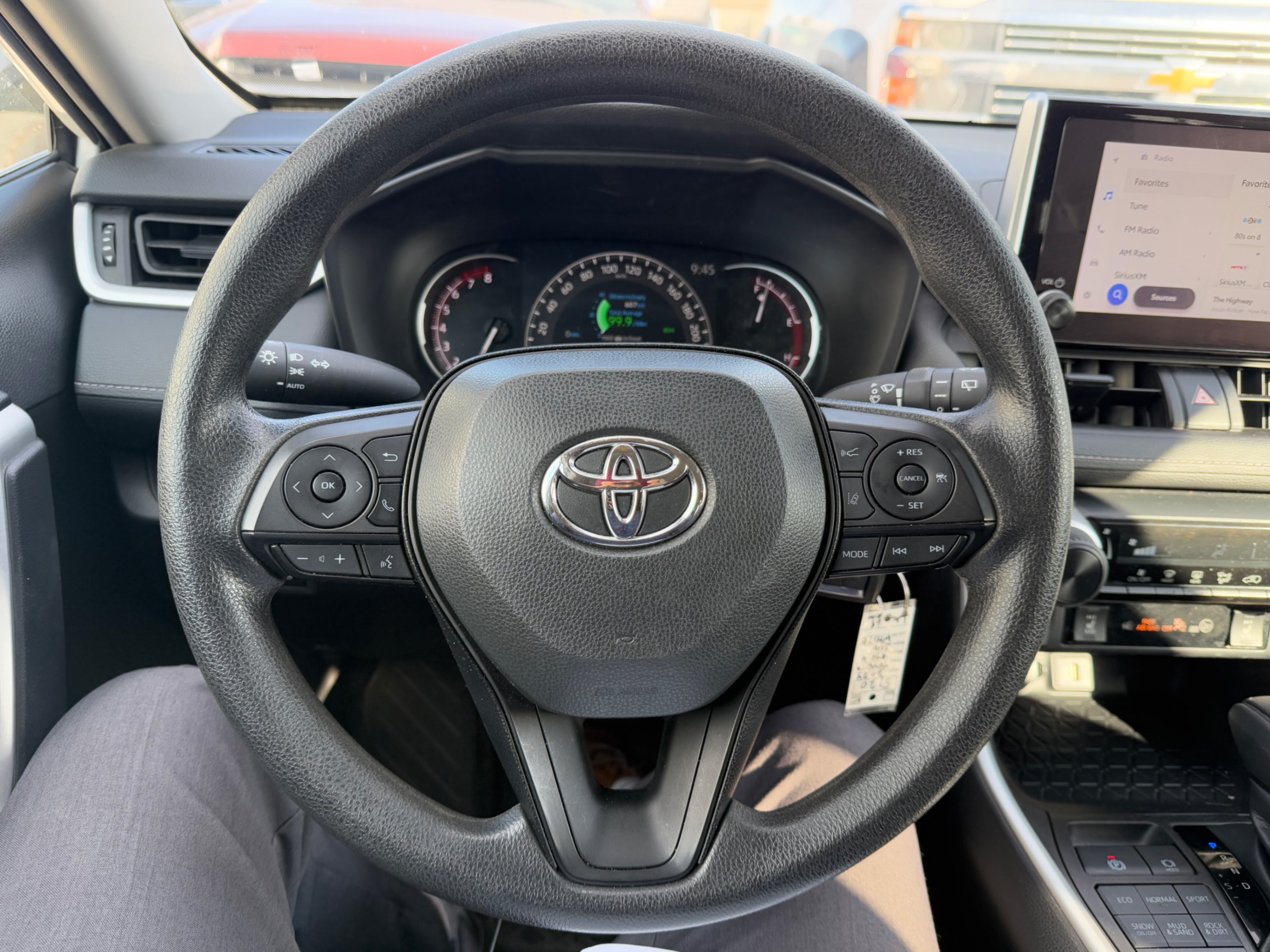 /gundhu/2024-Toyota-RAV4-9379418205663261.jpg
