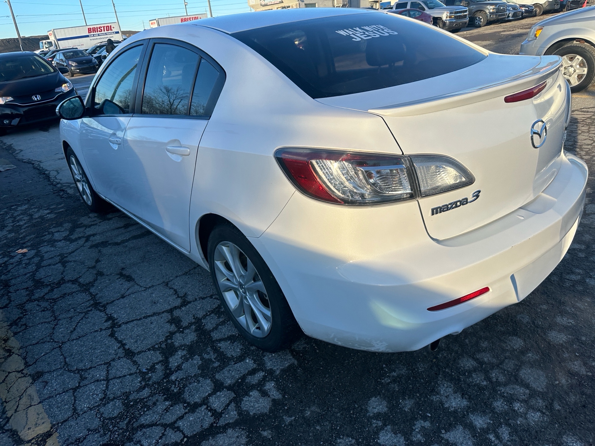 /hakimautosale/2010-Mazda-Mazda3-7602902756601111.jpg