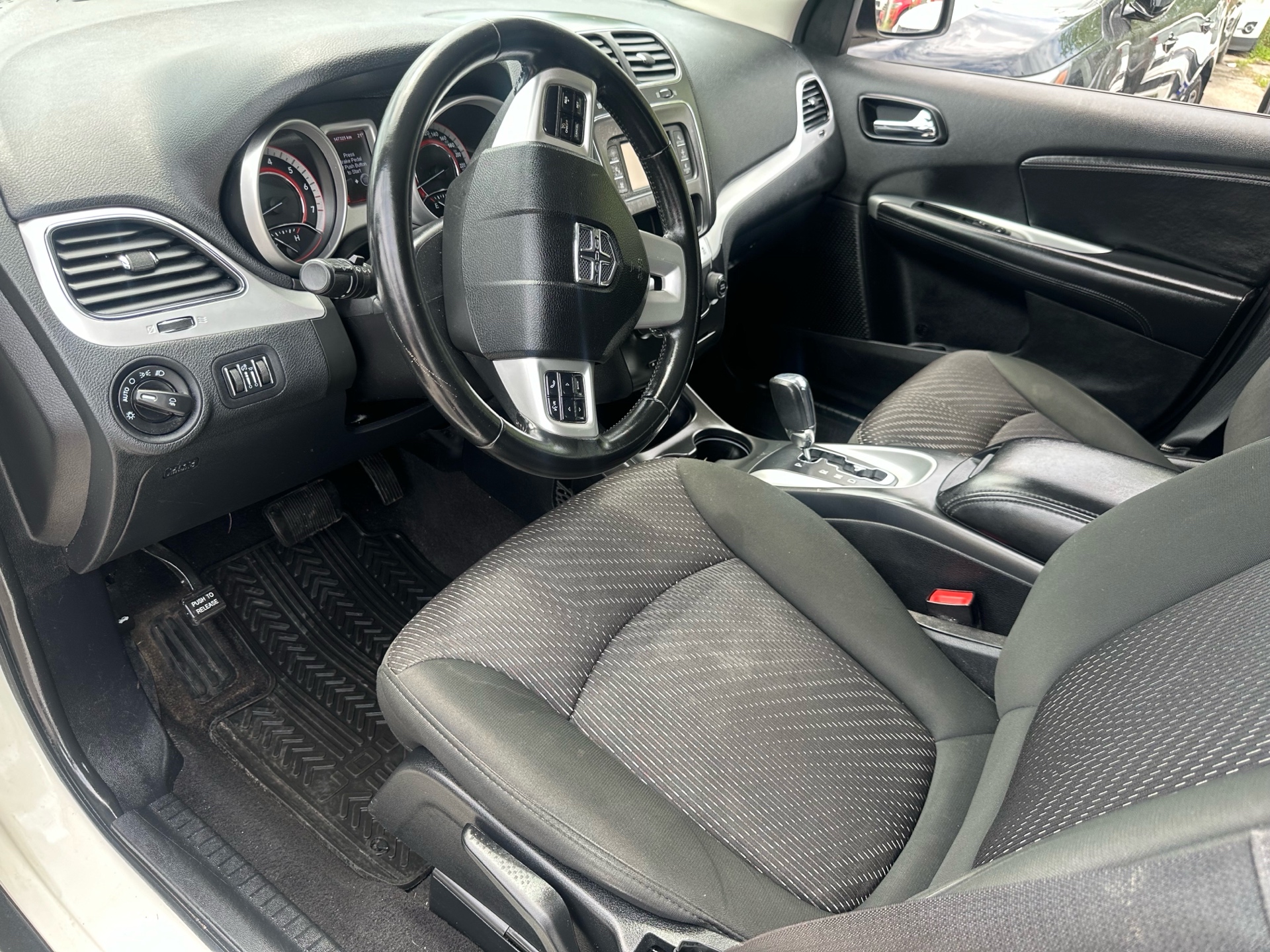 /hakimautosale/2012-Dodge-Journey-9009037137027291.jpg
