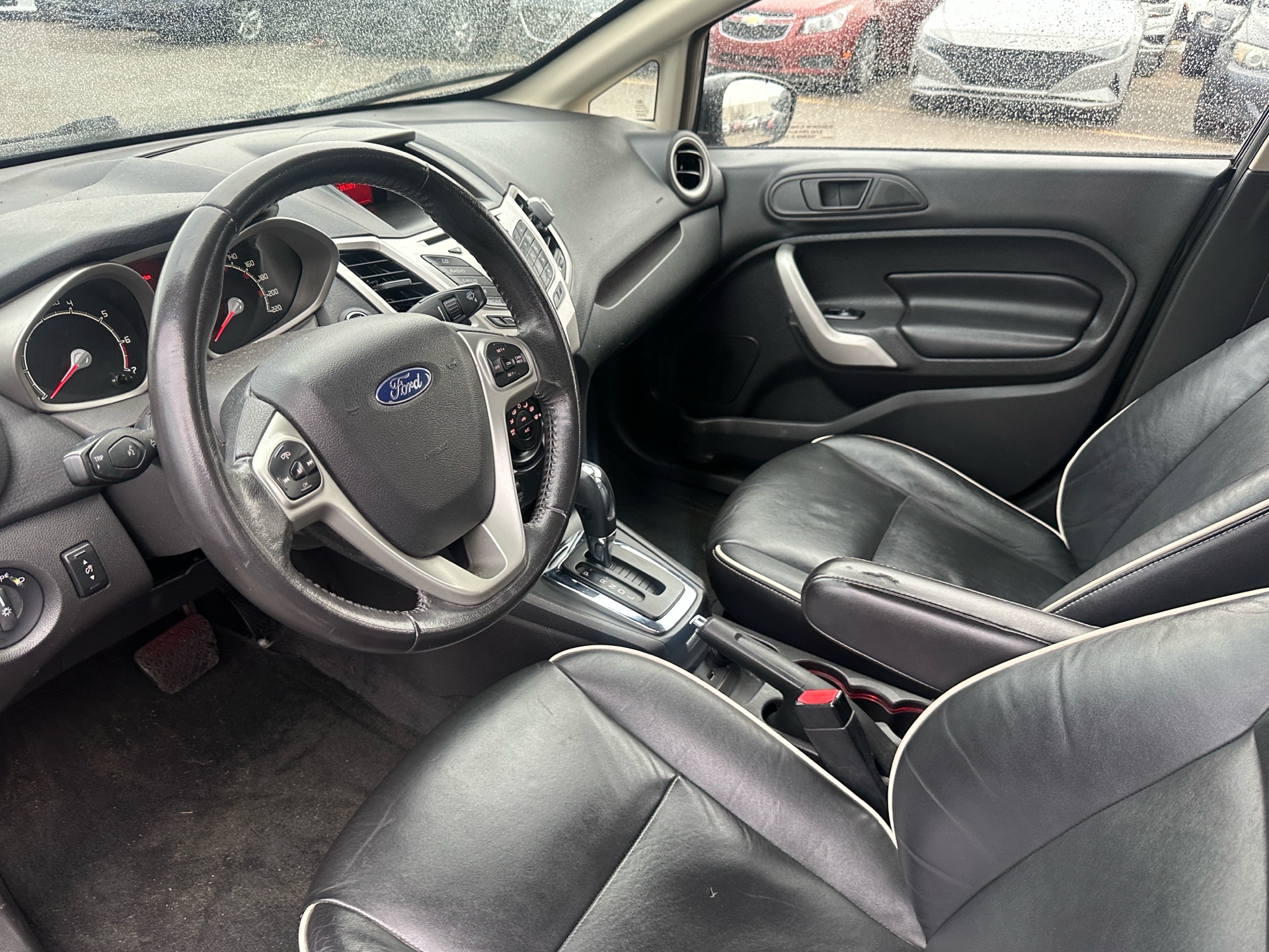 /hakimautosale/2012-Ford-Fiesta-1253716844680799.jpg