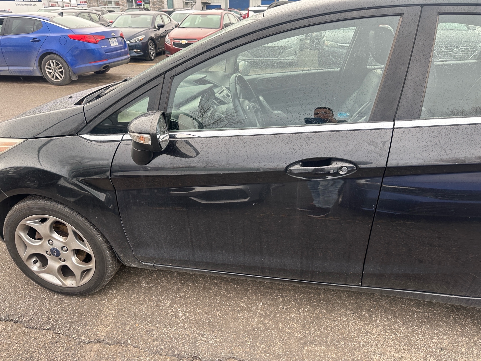 /hakimautosale/2012-Ford-Fiesta-3185696031814993.jpg