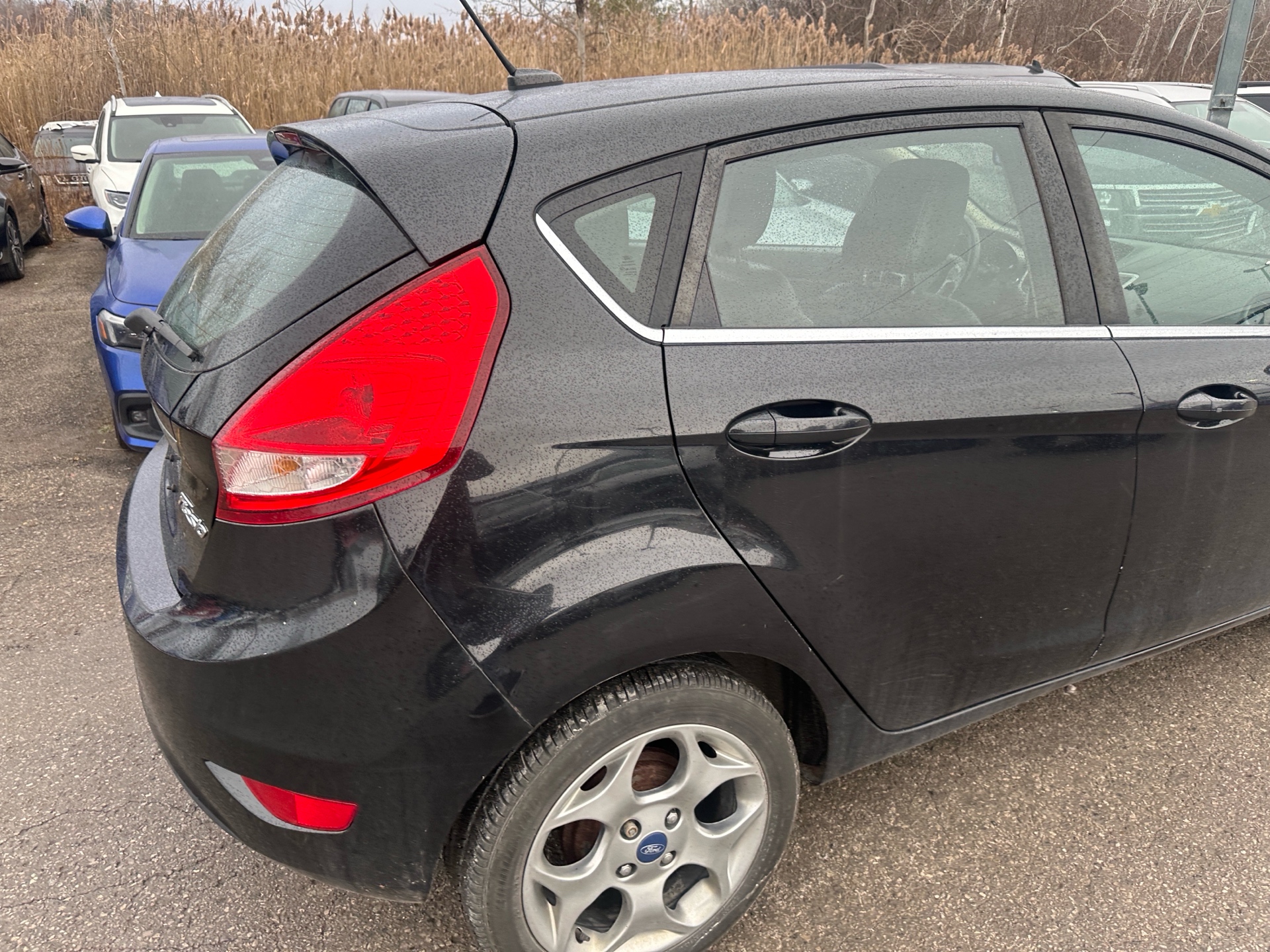 /hakimautosale/2012-Ford-Fiesta-3520918658685648.jpg