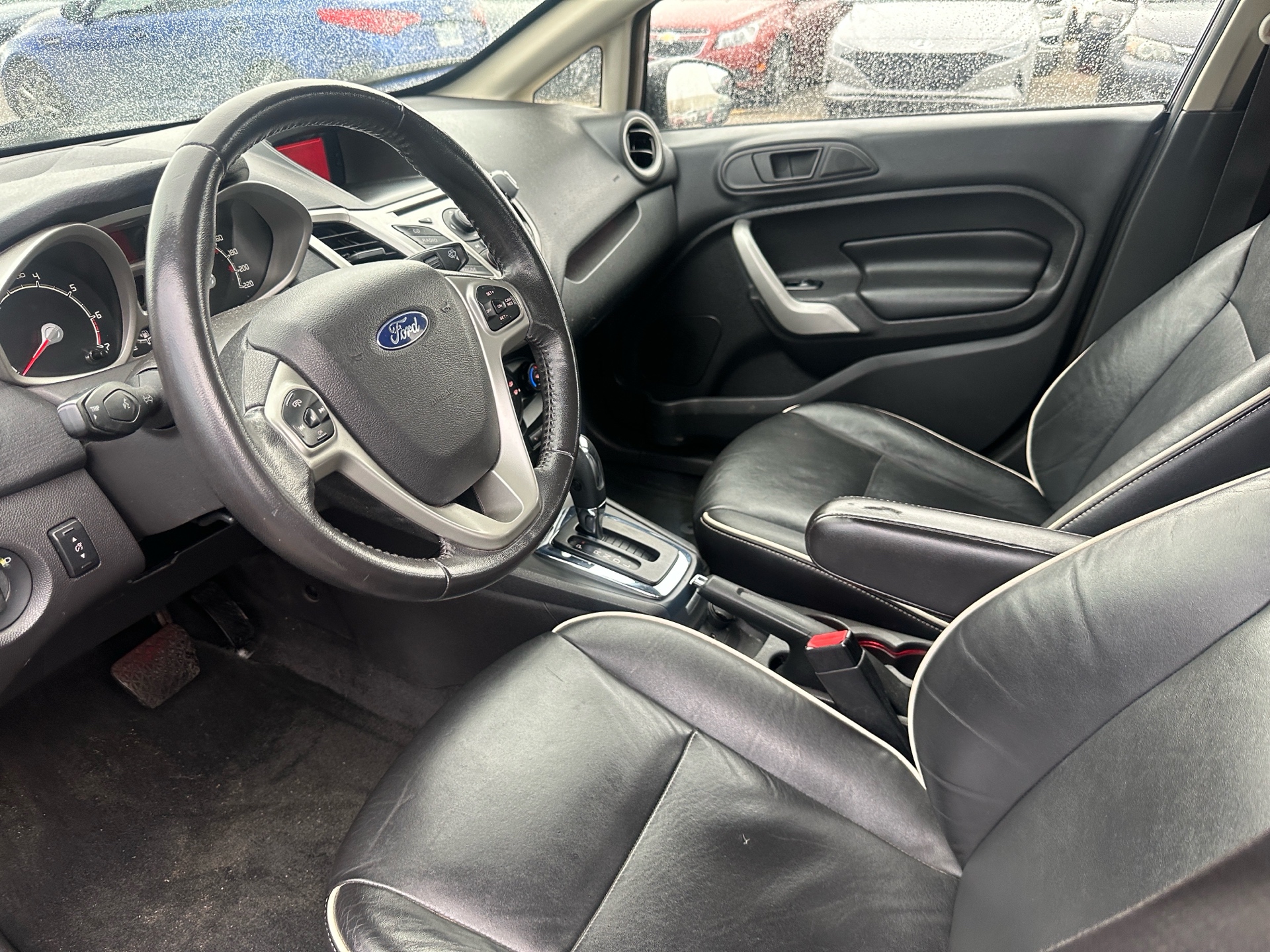 /hakimautosale/2012-Ford-Fiesta-8832636091766024.jpg