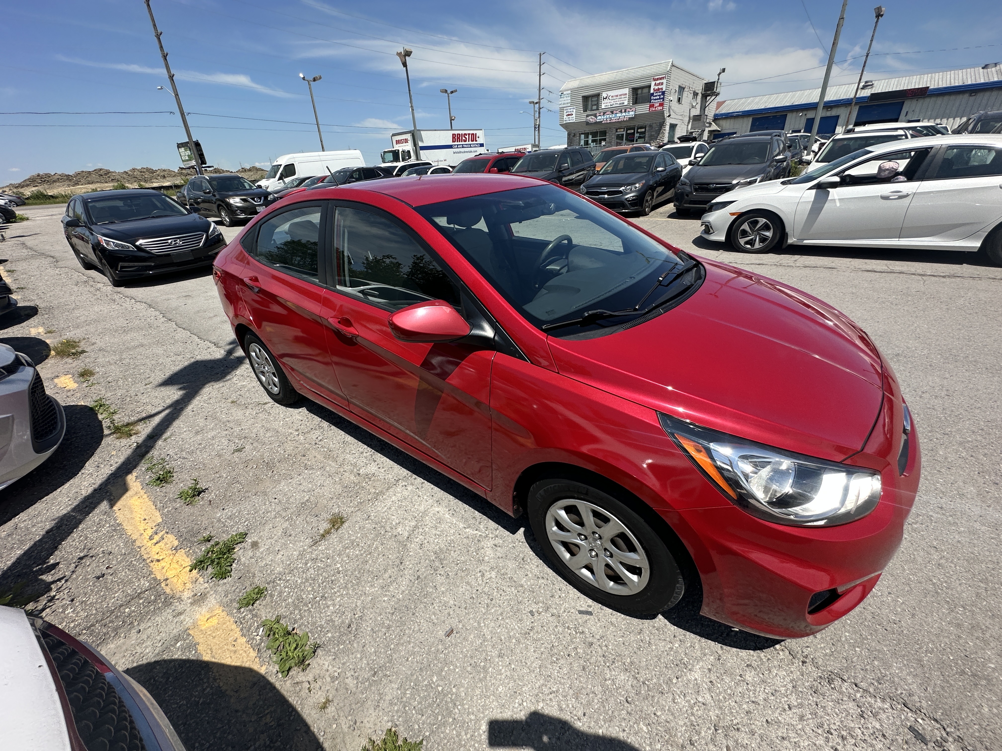 /hakimautosale/2012-Hyundai-Accent-02513036289265047.jpg