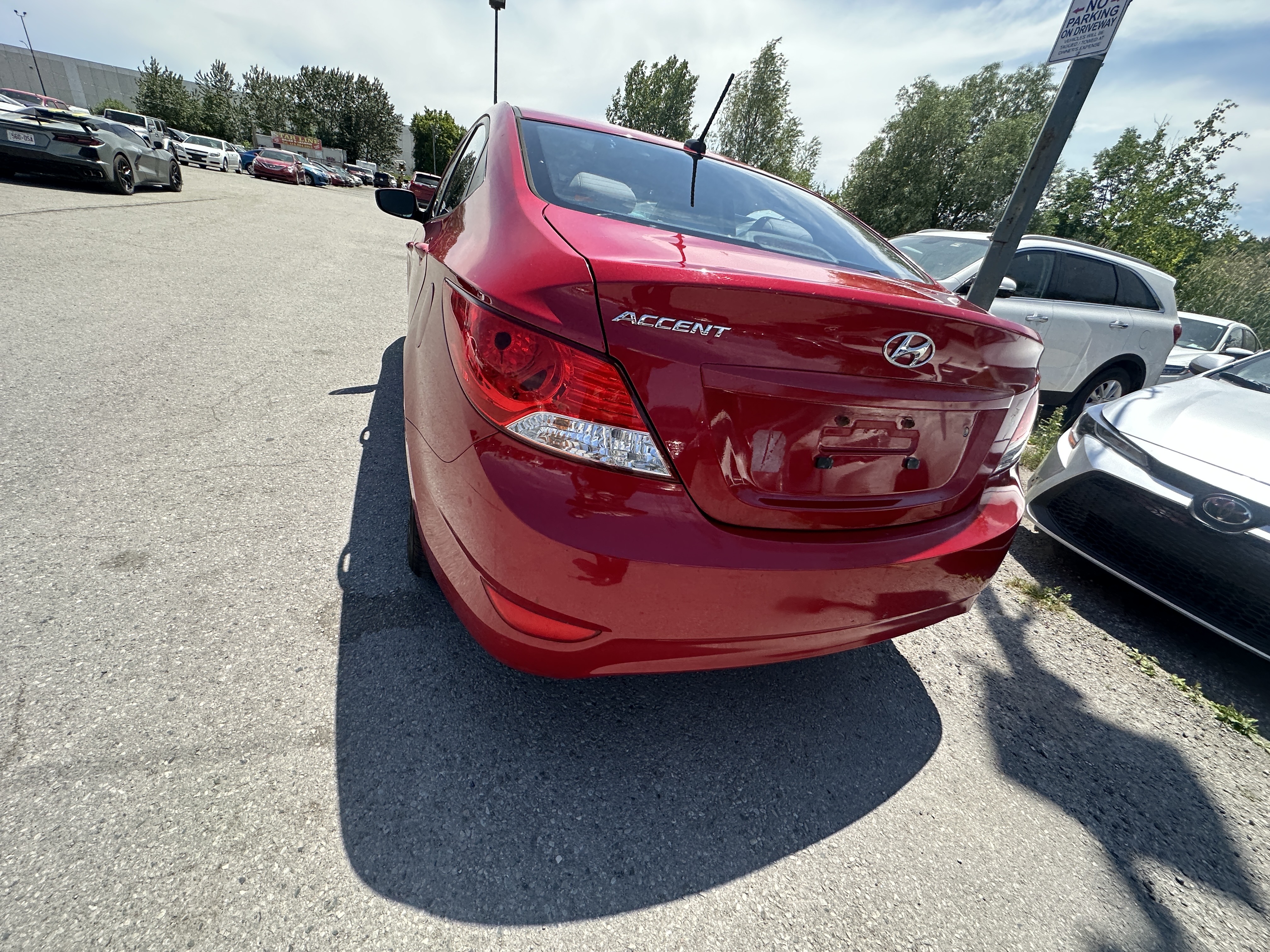 /hakimautosale/2012-Hyundai-Accent-02720537149644331.jpg