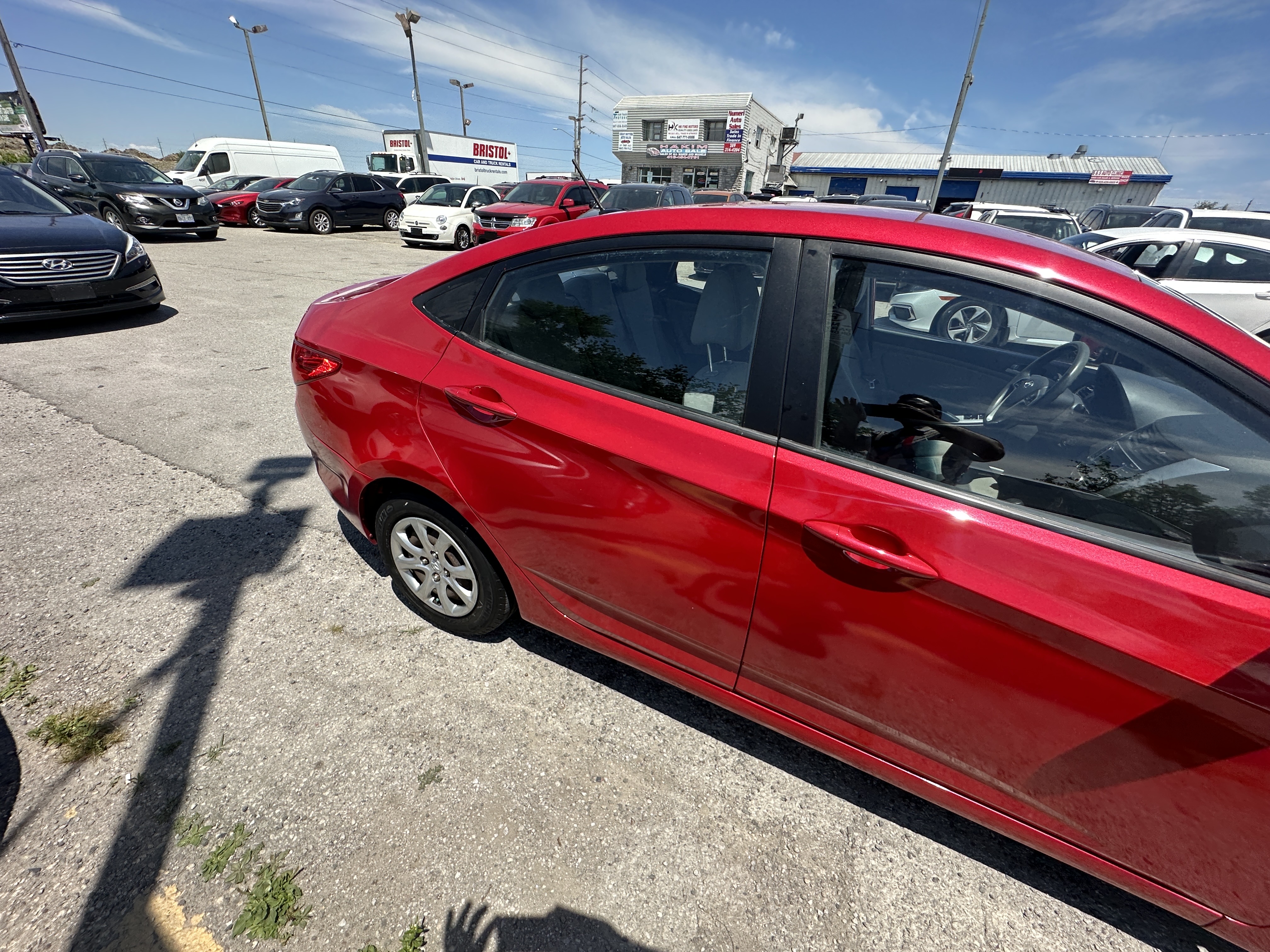 /hakimautosale/2012-Hyundai-Accent-08652994679830095.jpg