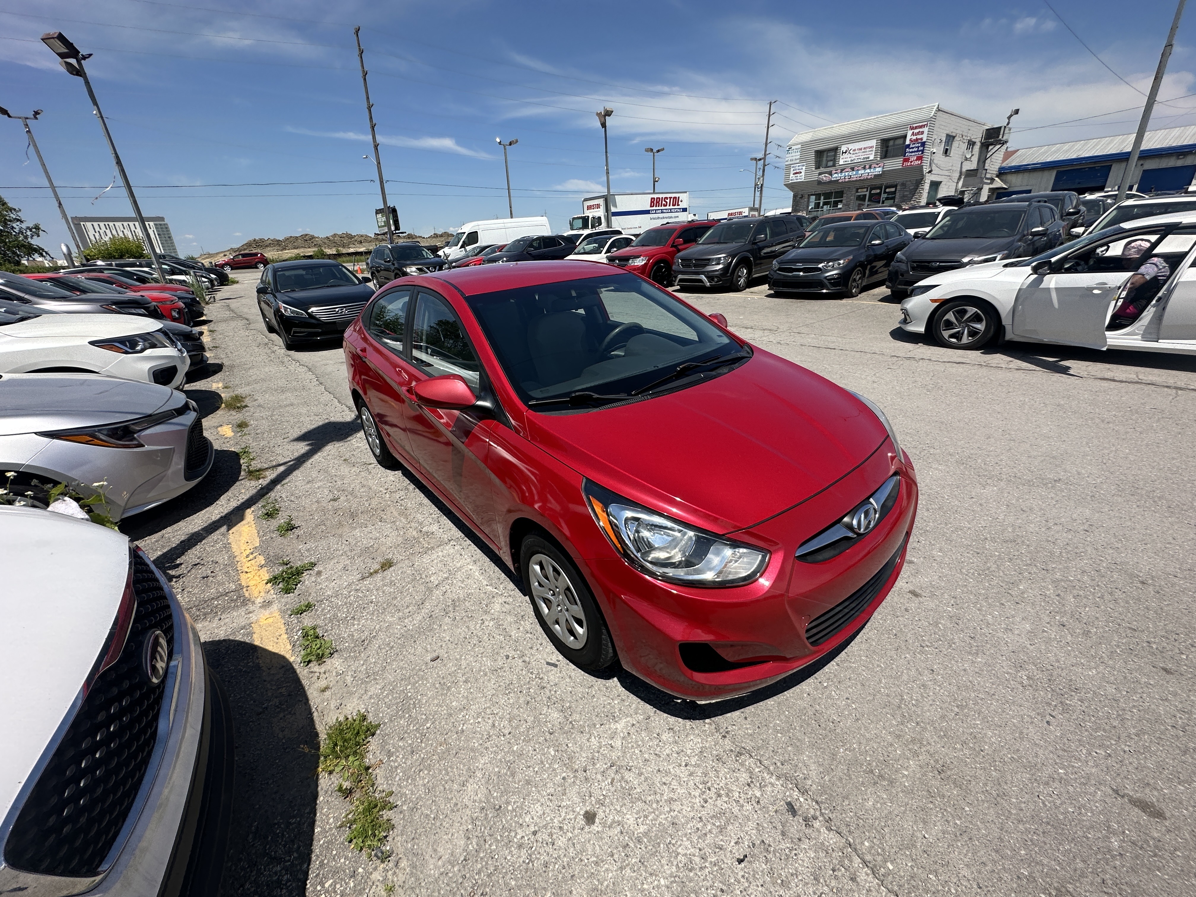 /hakimautosale/2012-Hyundai-Accent-09086820507540394.jpg