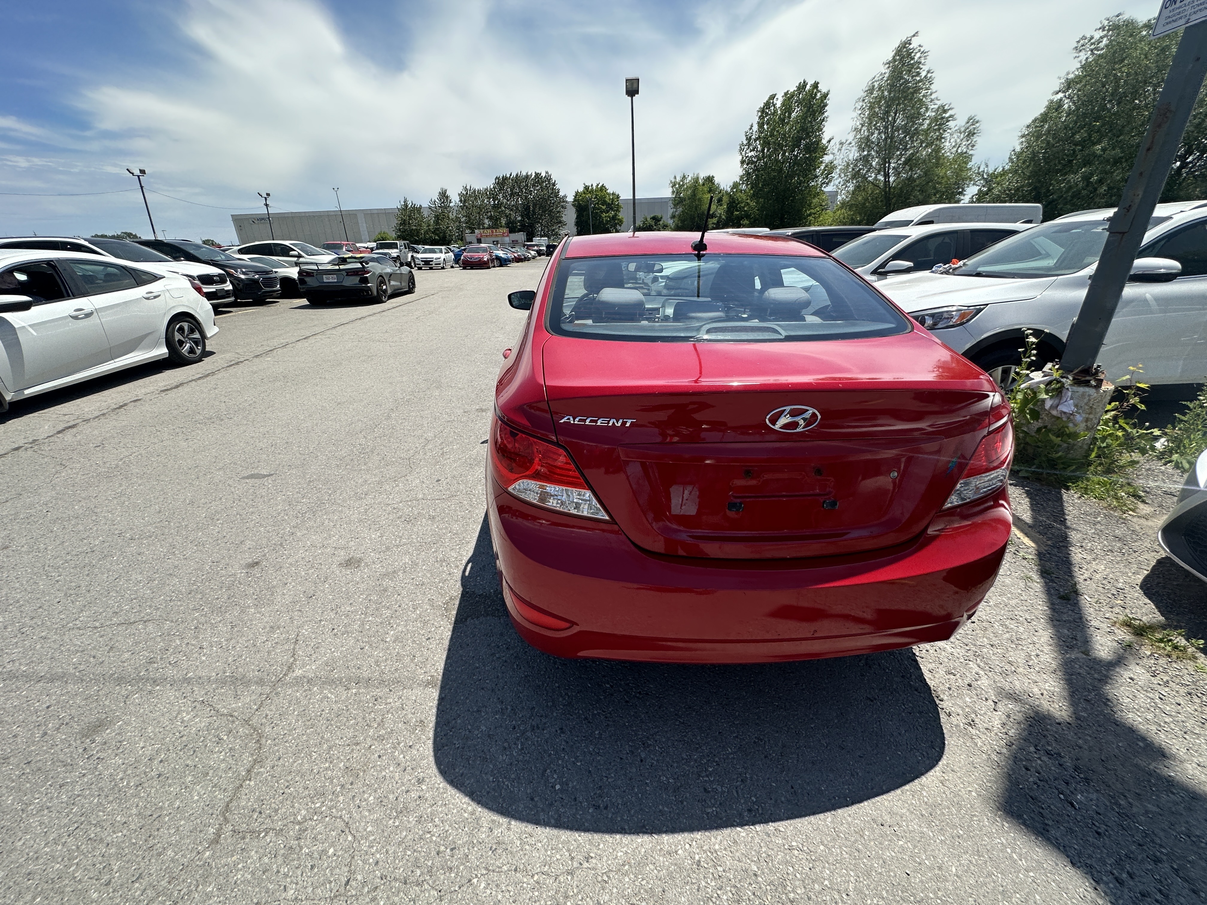 /hakimautosale/2012-Hyundai-Accent-1340442922277152.jpg