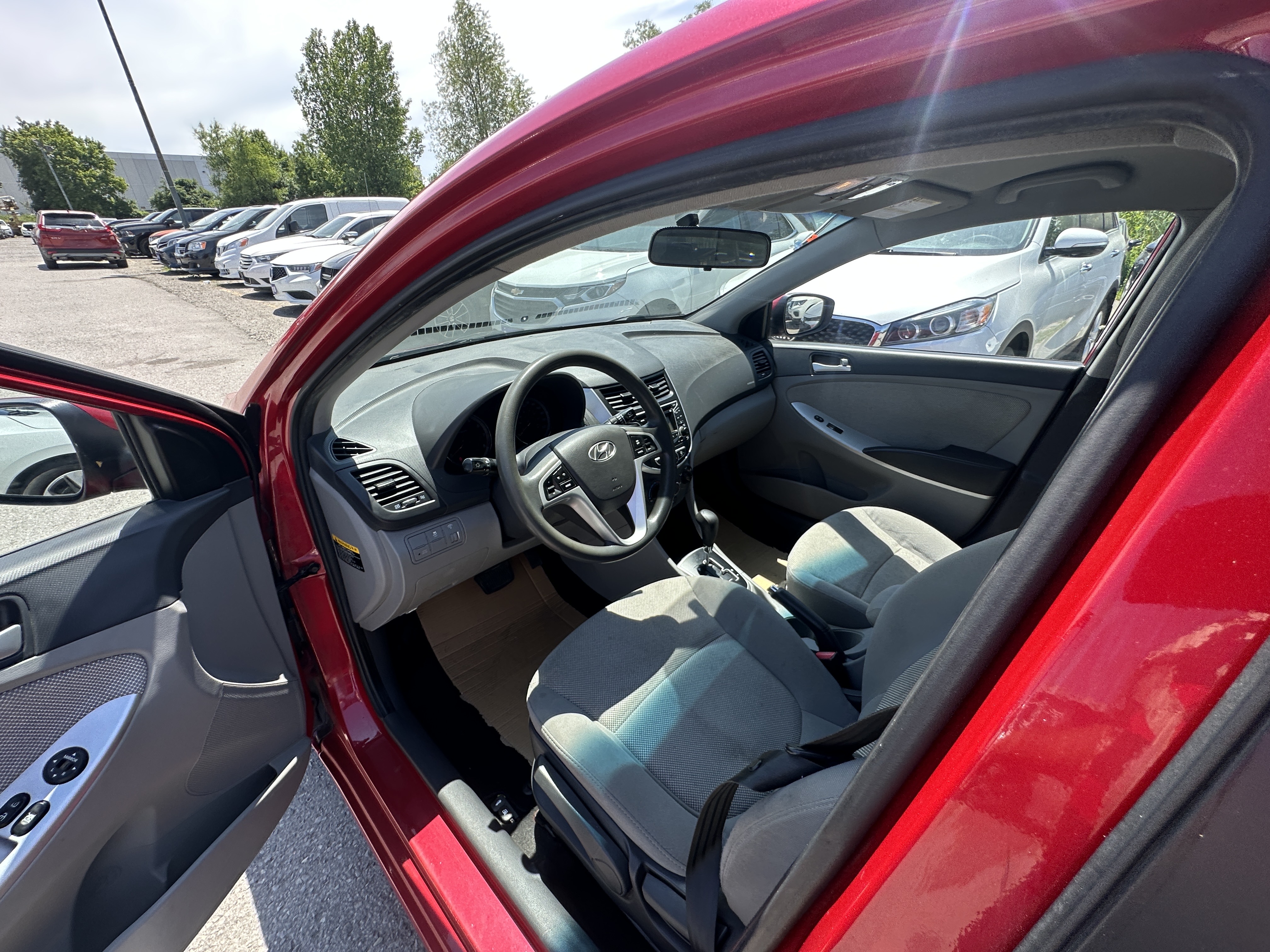 /hakimautosale/2012-Hyundai-Accent-6807149510436792.jpg