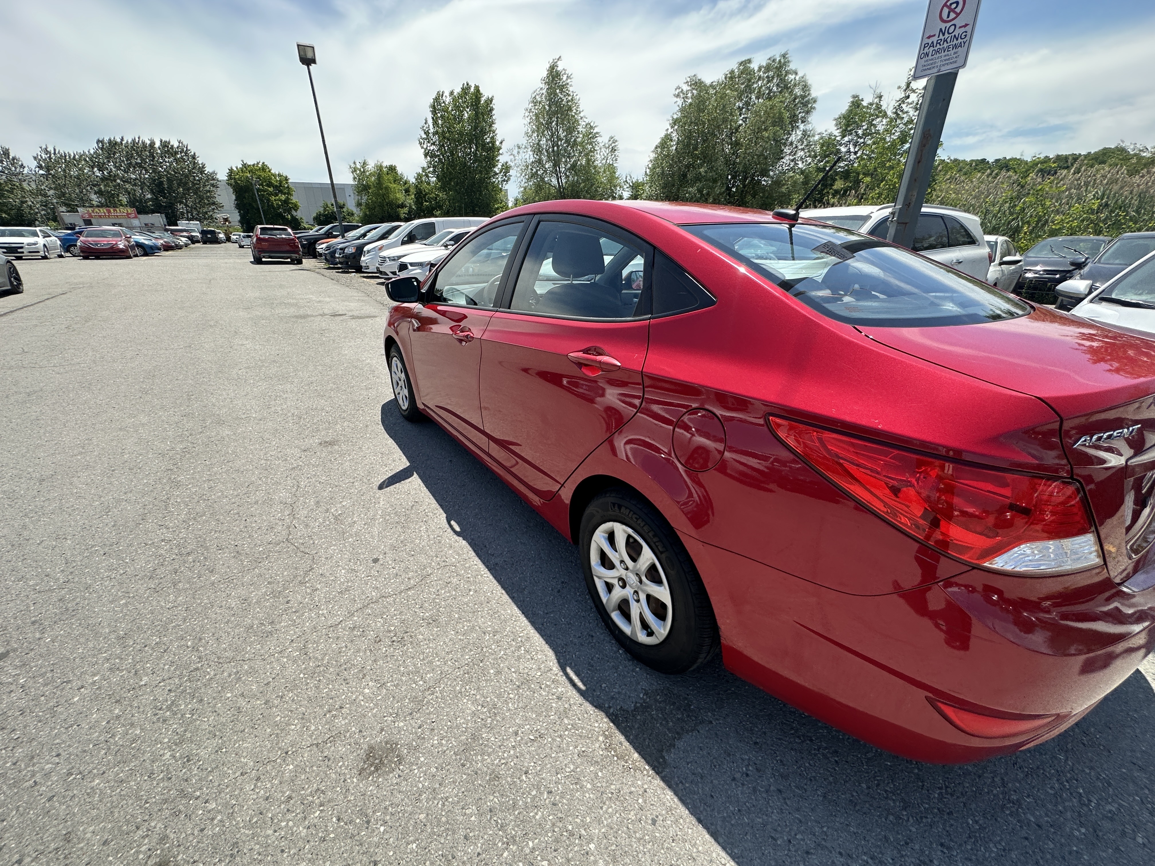 /hakimautosale/2012-Hyundai-Accent-7881054082938435.jpg