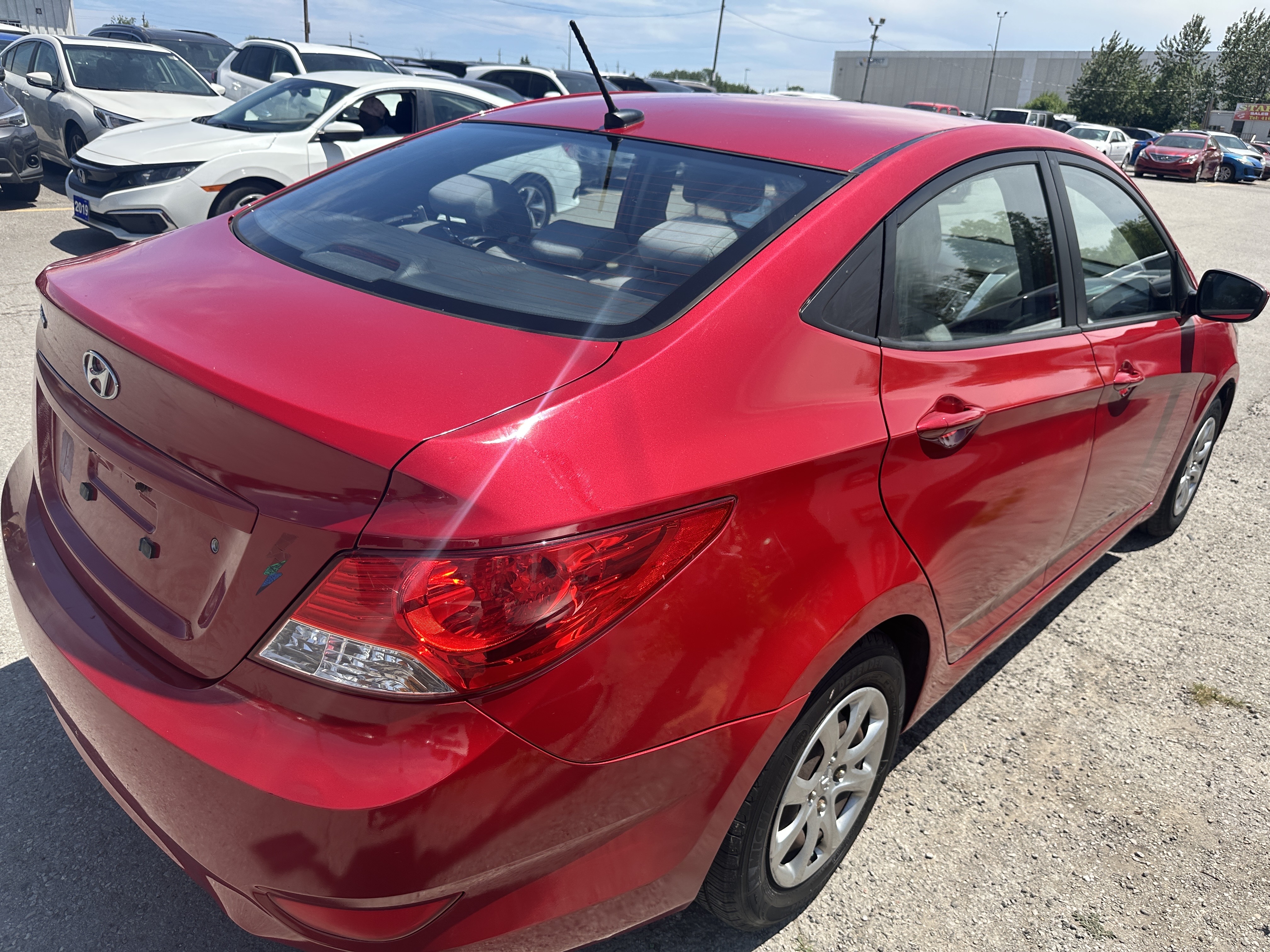 /hakimautosale/2012-Hyundai-Accent-8076025567745315.jpg