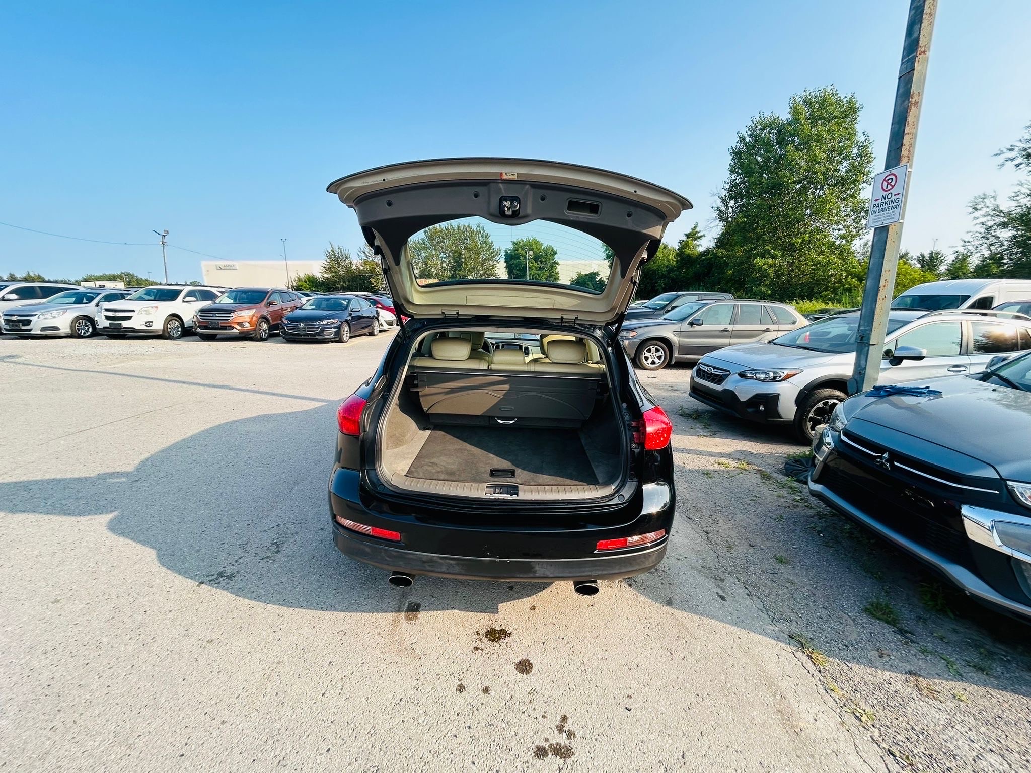 /hakimautosale/2012-INFINITI-EX35-0064935345390308985.jpg