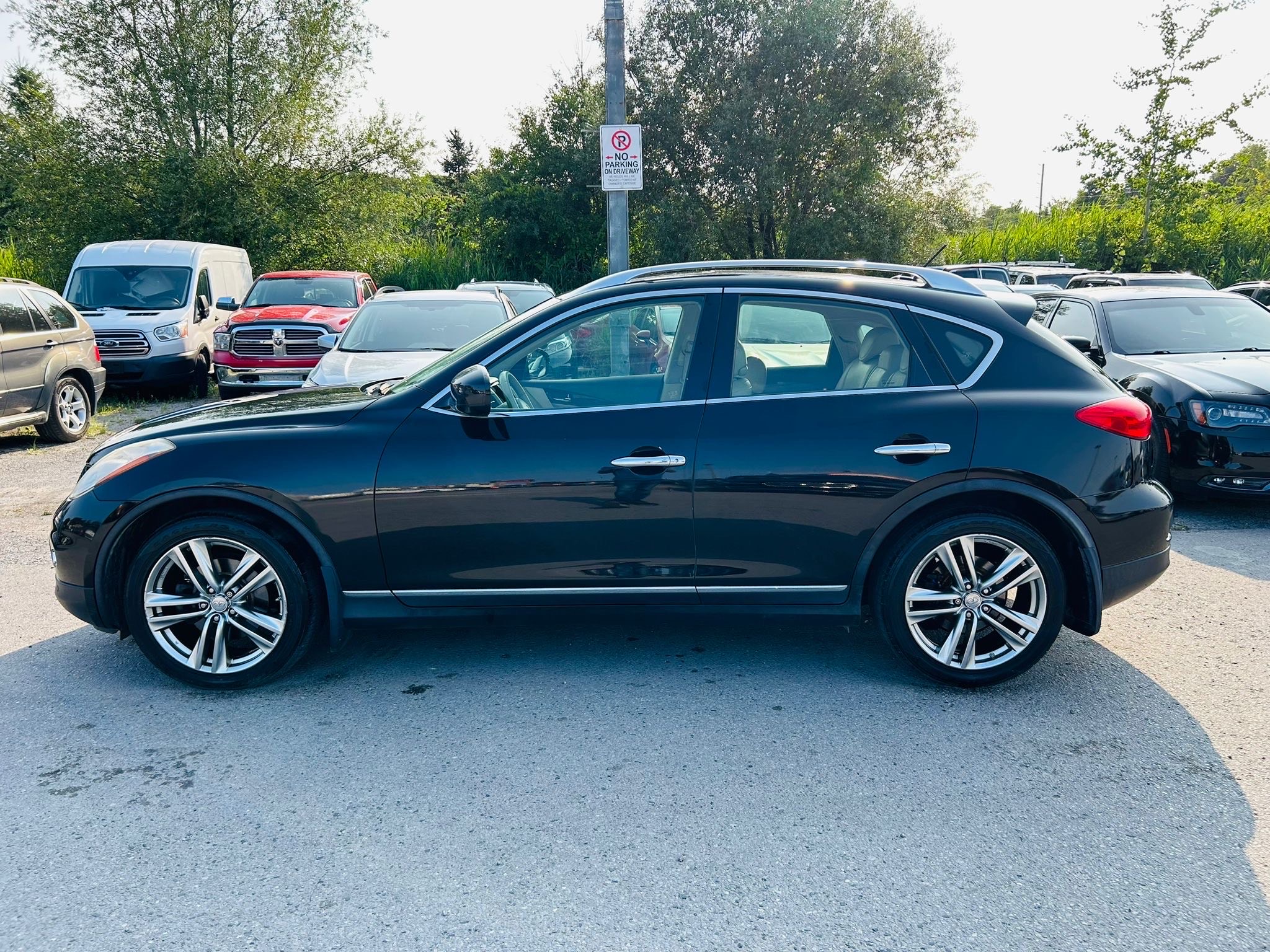 /hakimautosale/2012-INFINITI-EX35-07365078638157985.jpg