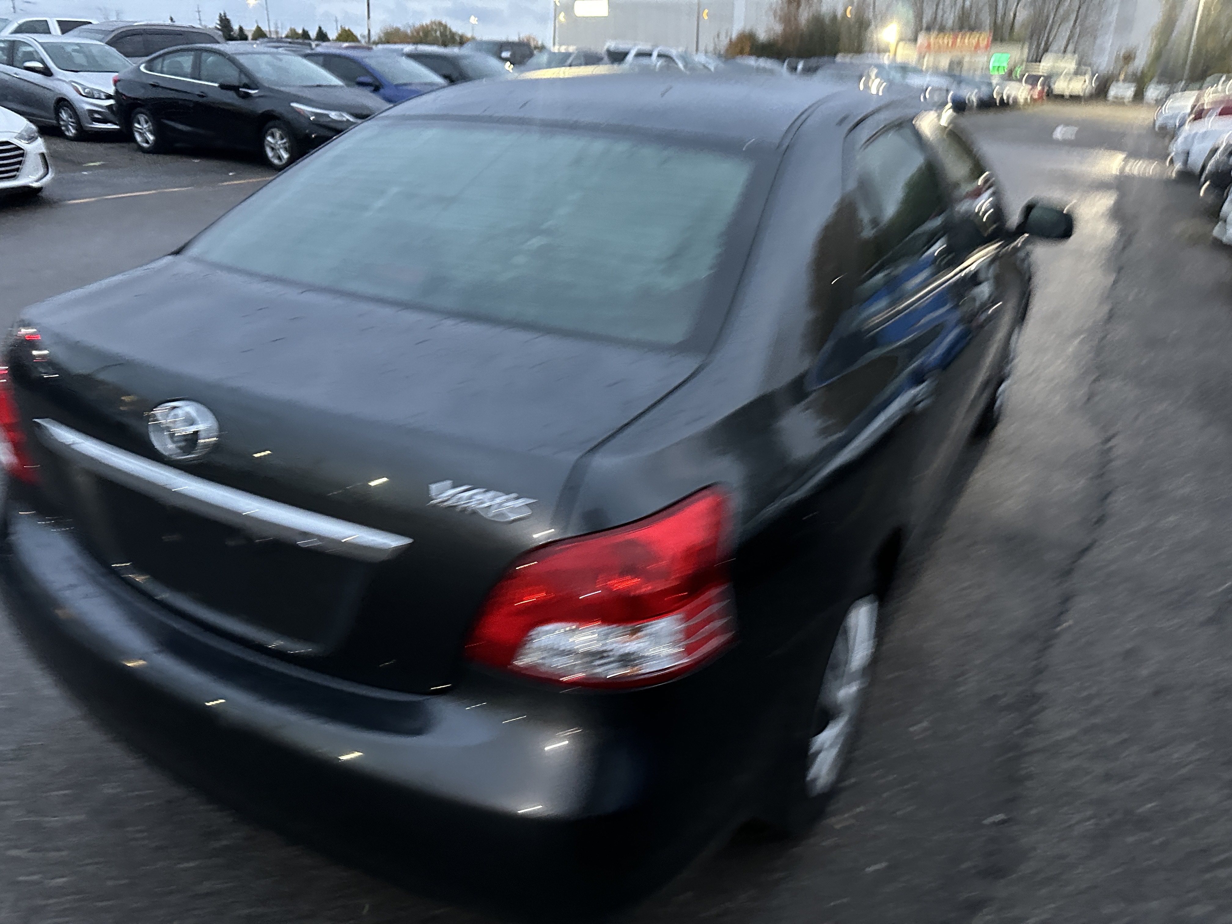 /hakimautosale/2012-Toyota-Yaris-24128581310968733.jpg