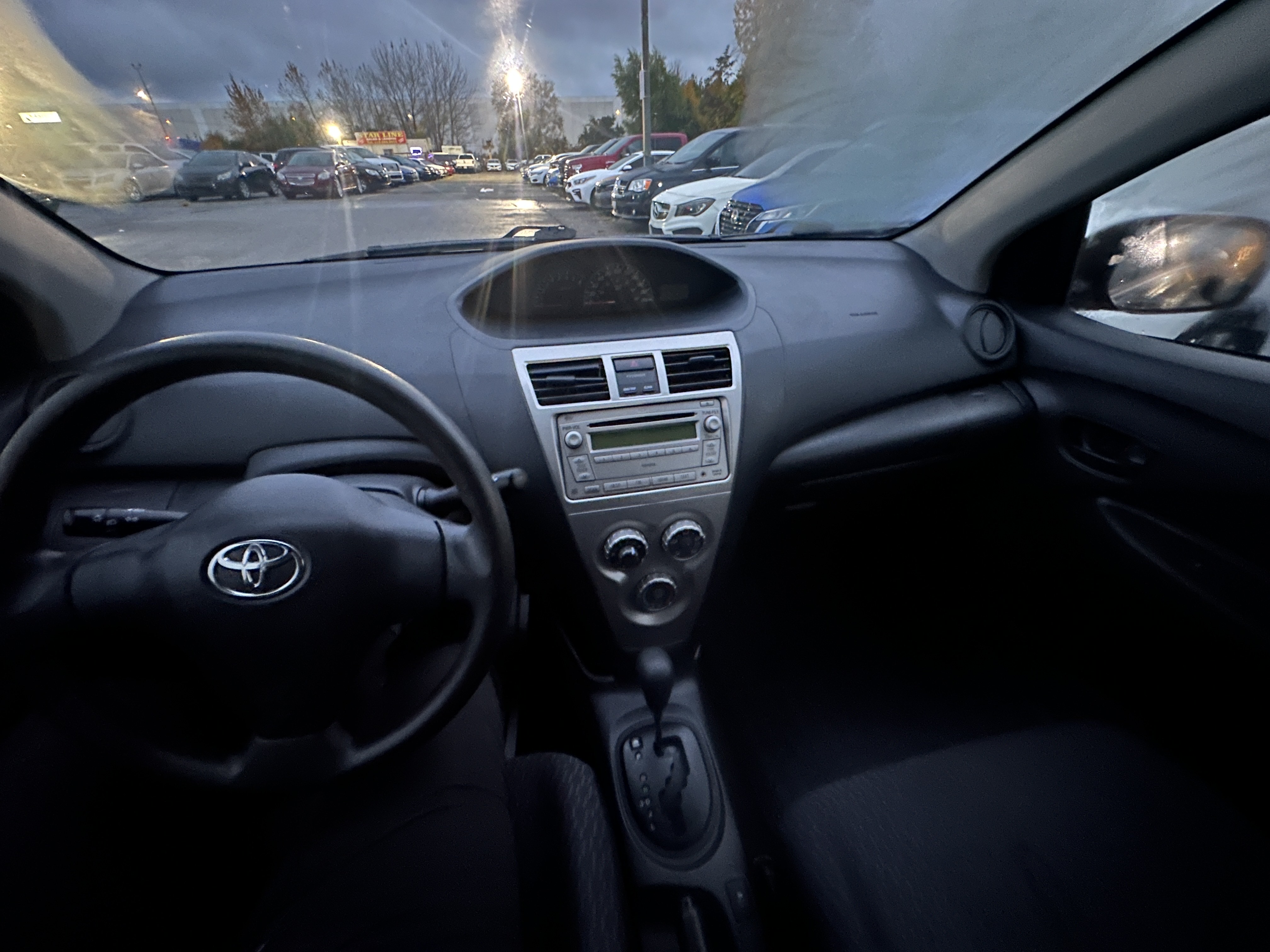 /hakimautosale/2012-Toyota-Yaris-37521512937751256.jpg