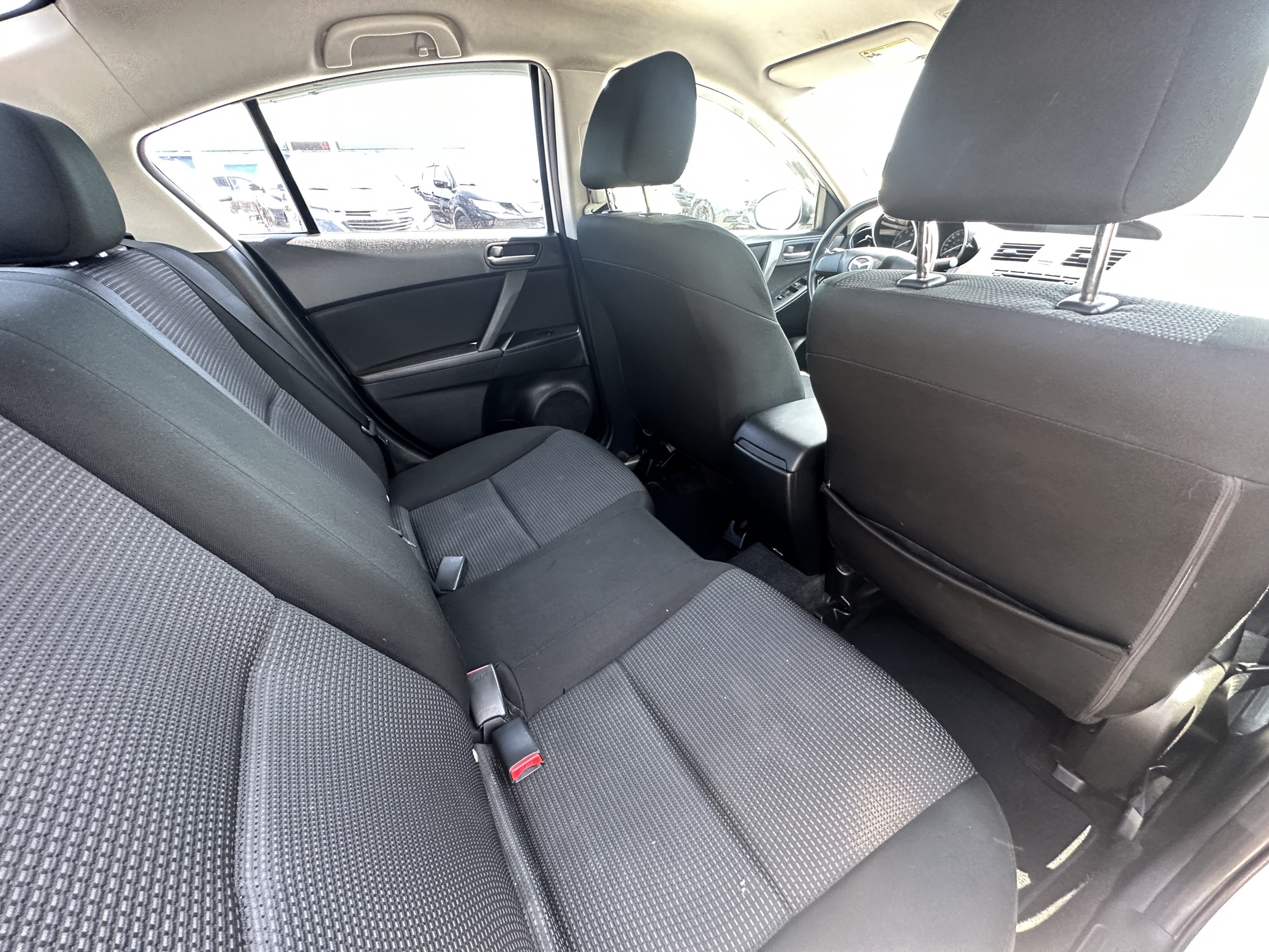 /hakimautosale/2013-Mazda-Mazda3-4831121147462123.jpg