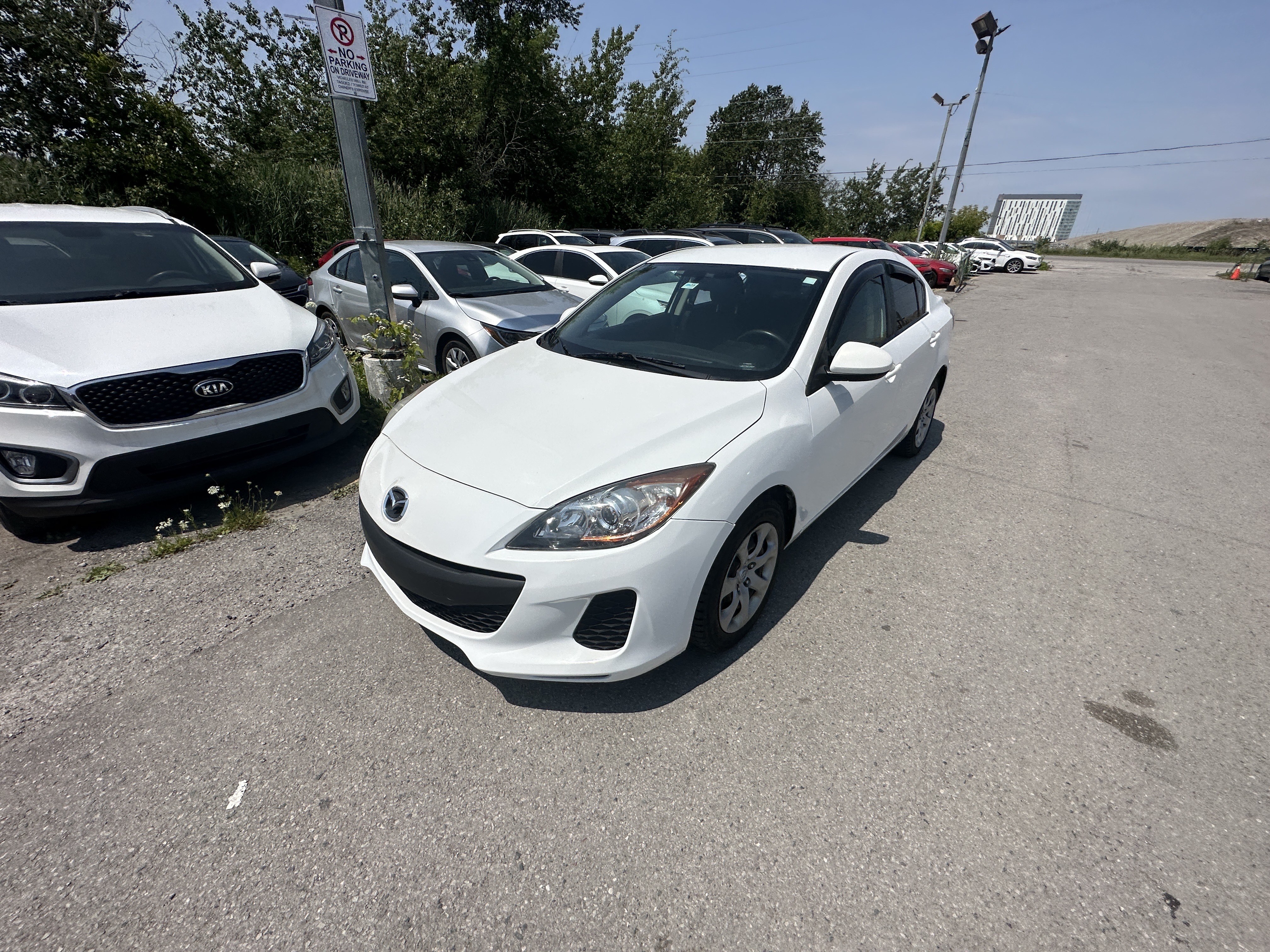 /hakimautosale/2013-Mazda-Mazda3-6816030070213885.jpg