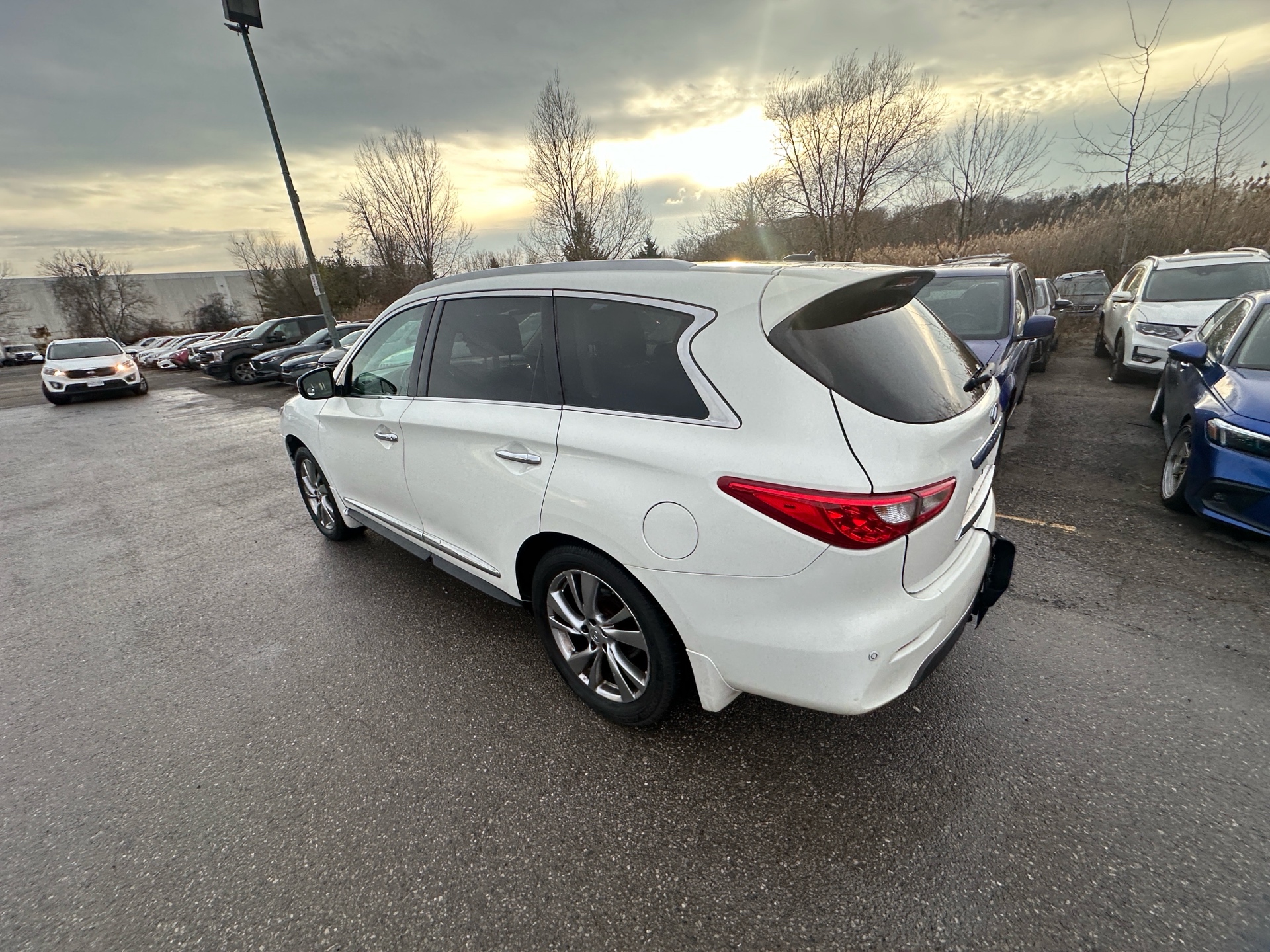 /hakimautosale/2014-INFINITI-QX60-004524716962531539.jpg