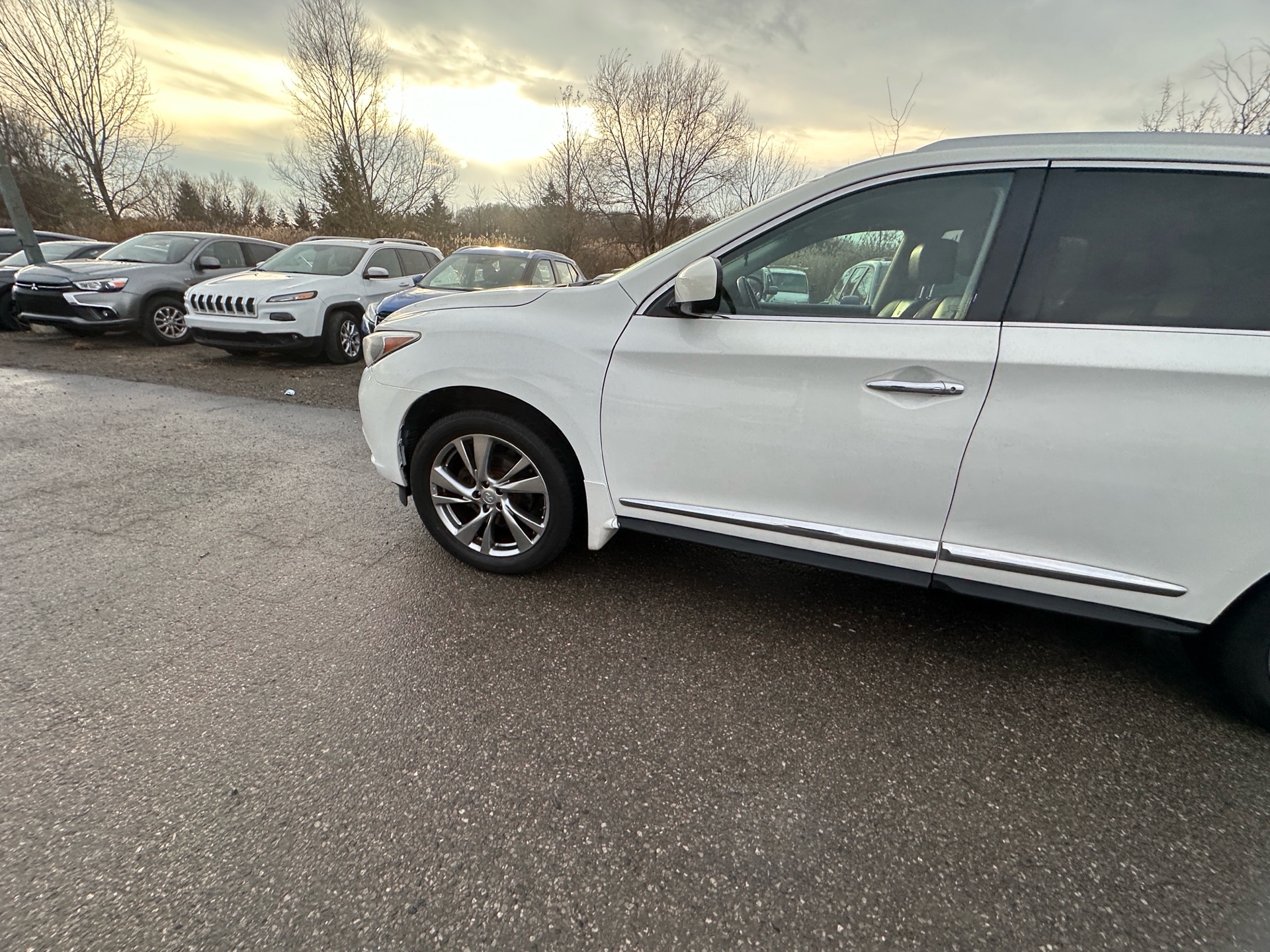 /hakimautosale/2014-INFINITI-QX60-15693519609122686.jpg
