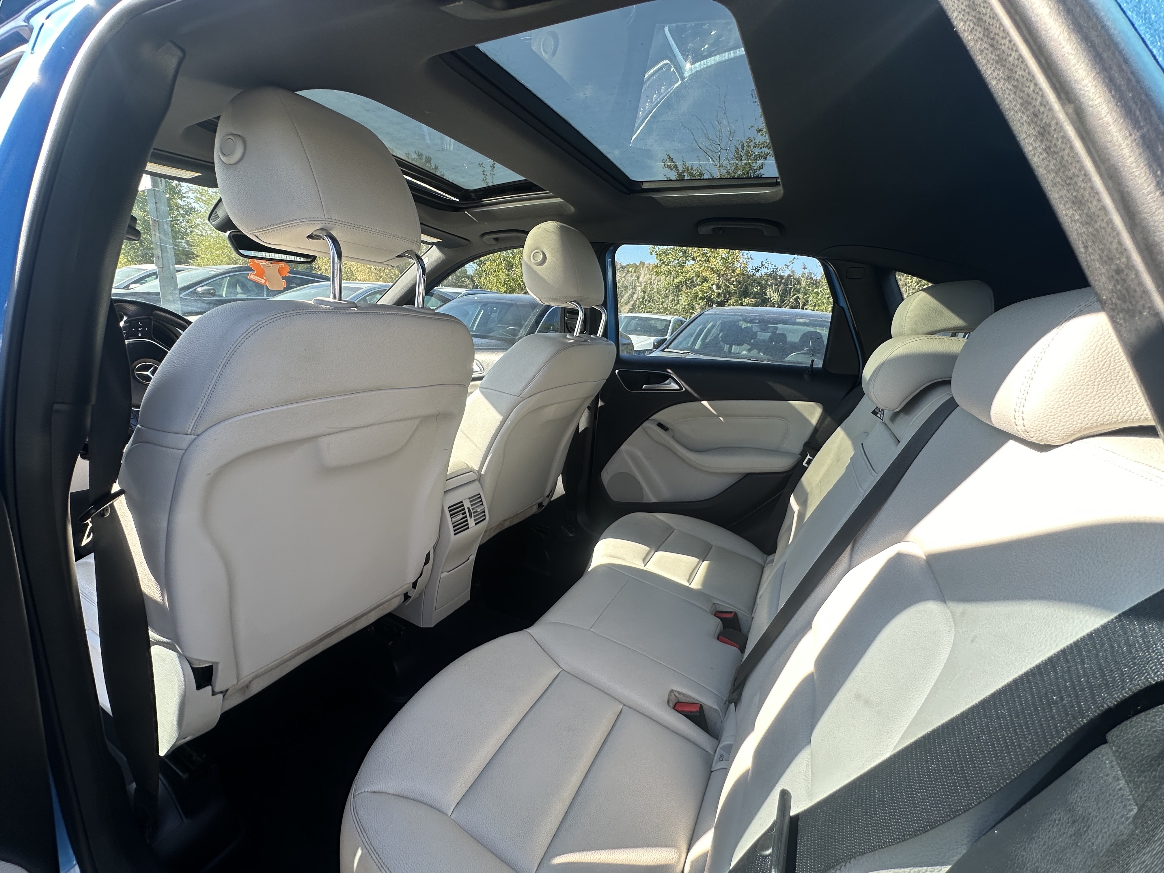 /hakimautosale/2014-Mercedes-Benz-B-Class-645340685314739.jpg