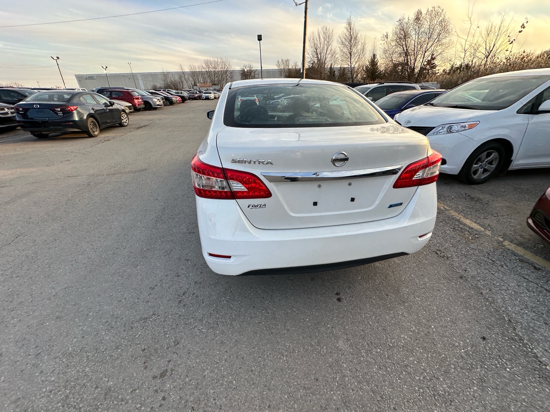 /hakimautosale/2014-Nissan-Sentra-907825563081317.jpg