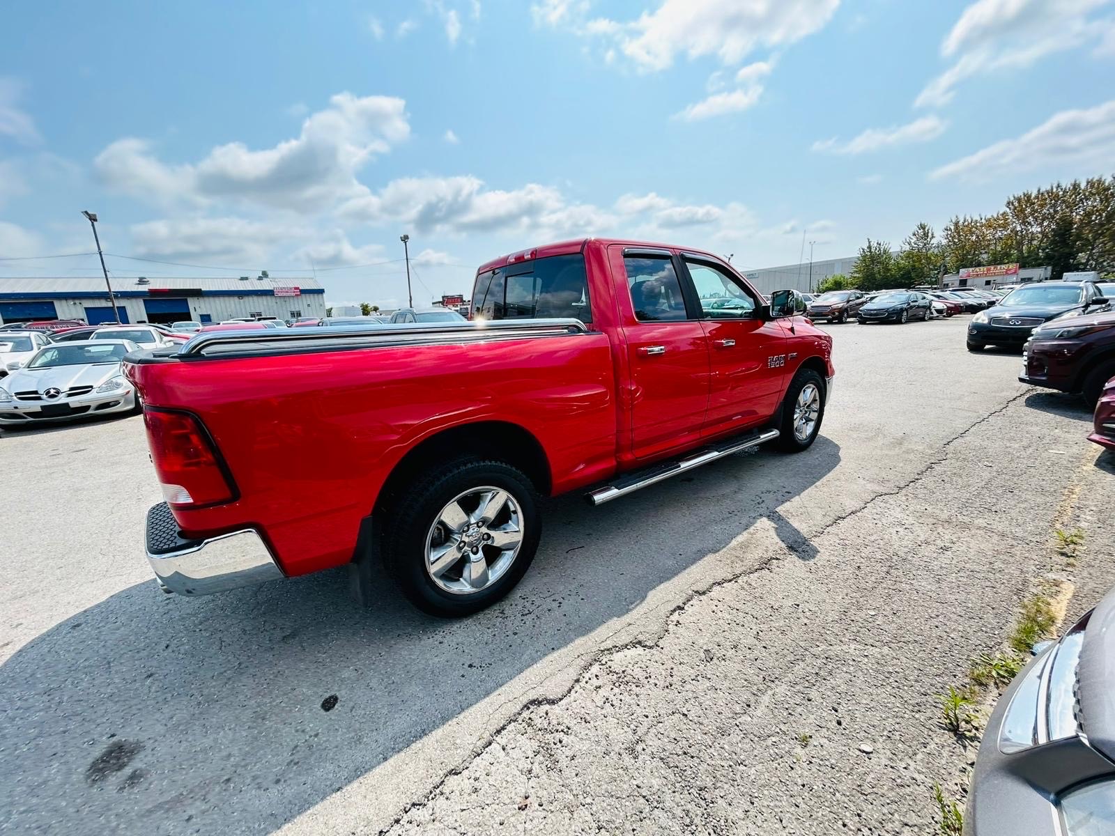 /hakimautosale/2014-Ram-1500-589216475442802.jpg