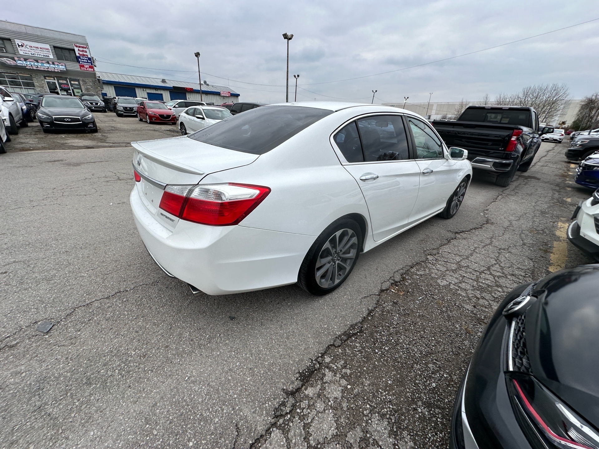 /hakimautosale/2015-Honda-AccordSedan-2974870886946437.jpg