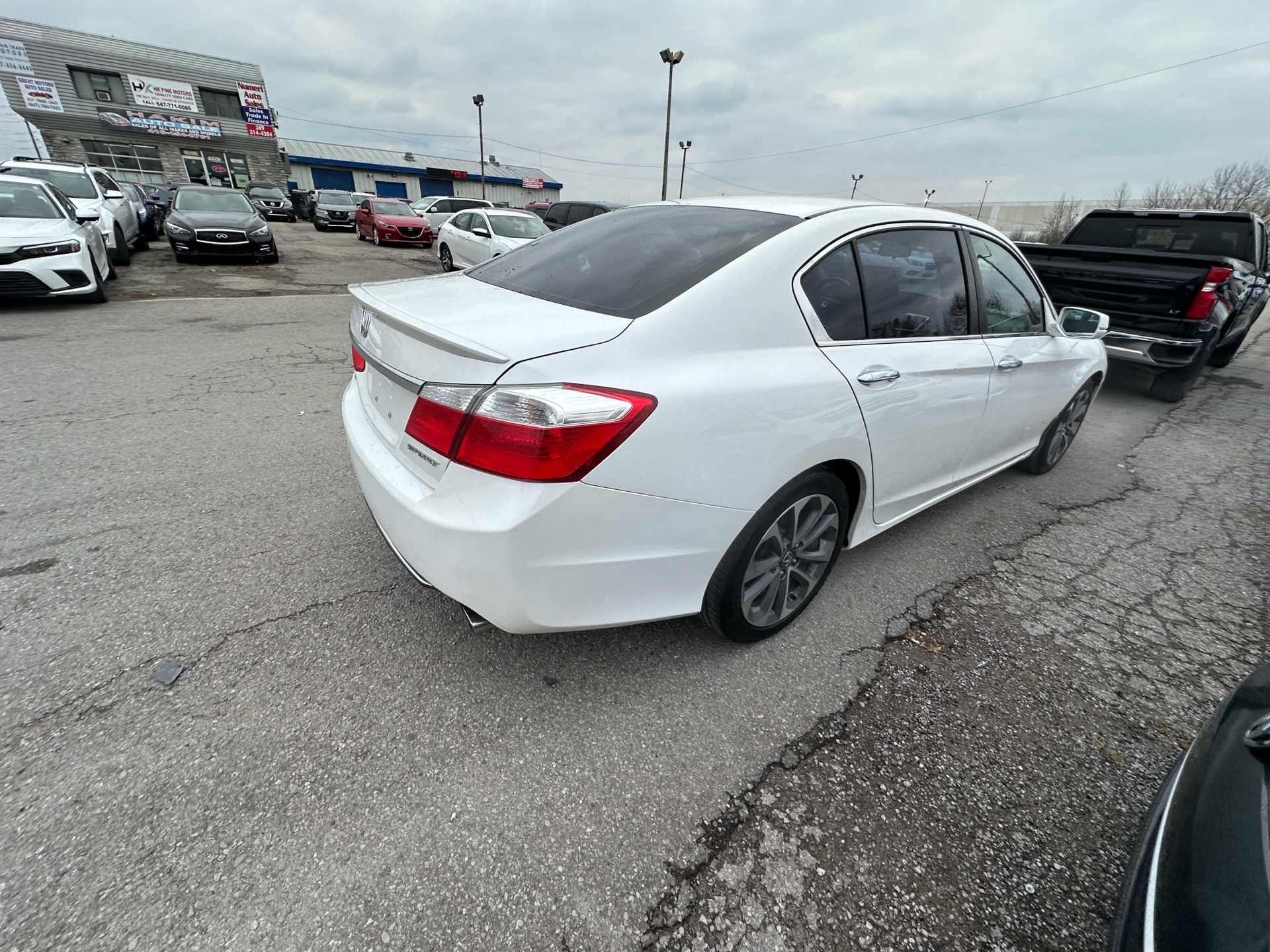 /hakimautosale/2015-Honda-AccordSedan-7594252192717499.jpg