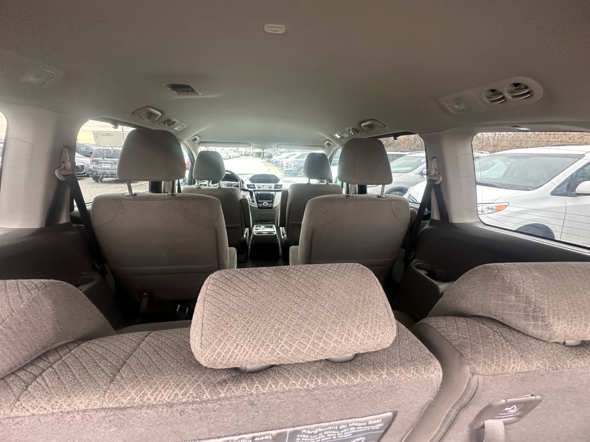 /hakimautosale/2015-Honda-Odyssey-23016490282668056.jpg