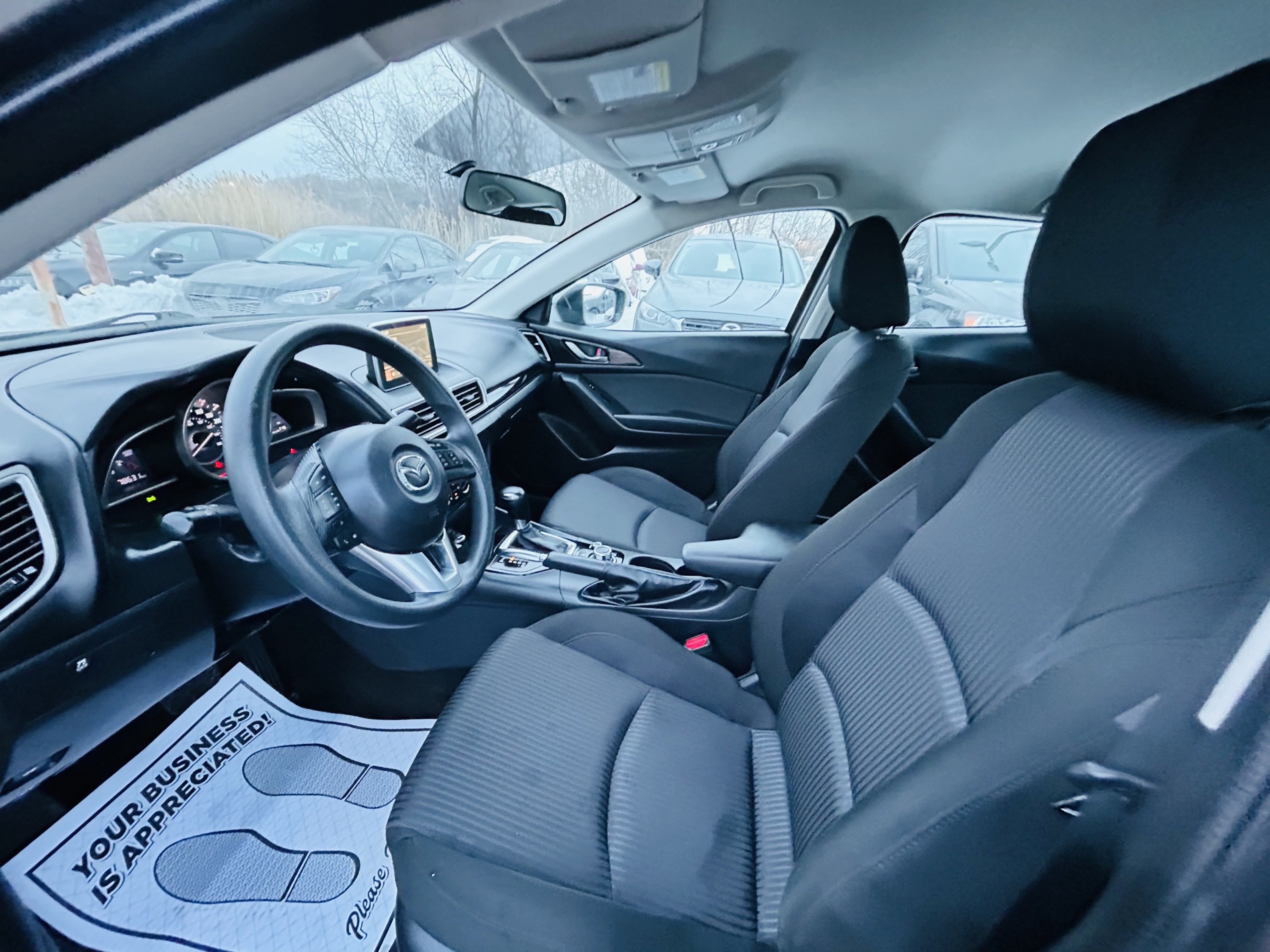 /hakimautosale/2015-Mazda-Mazda3-028204096411054813.jpg