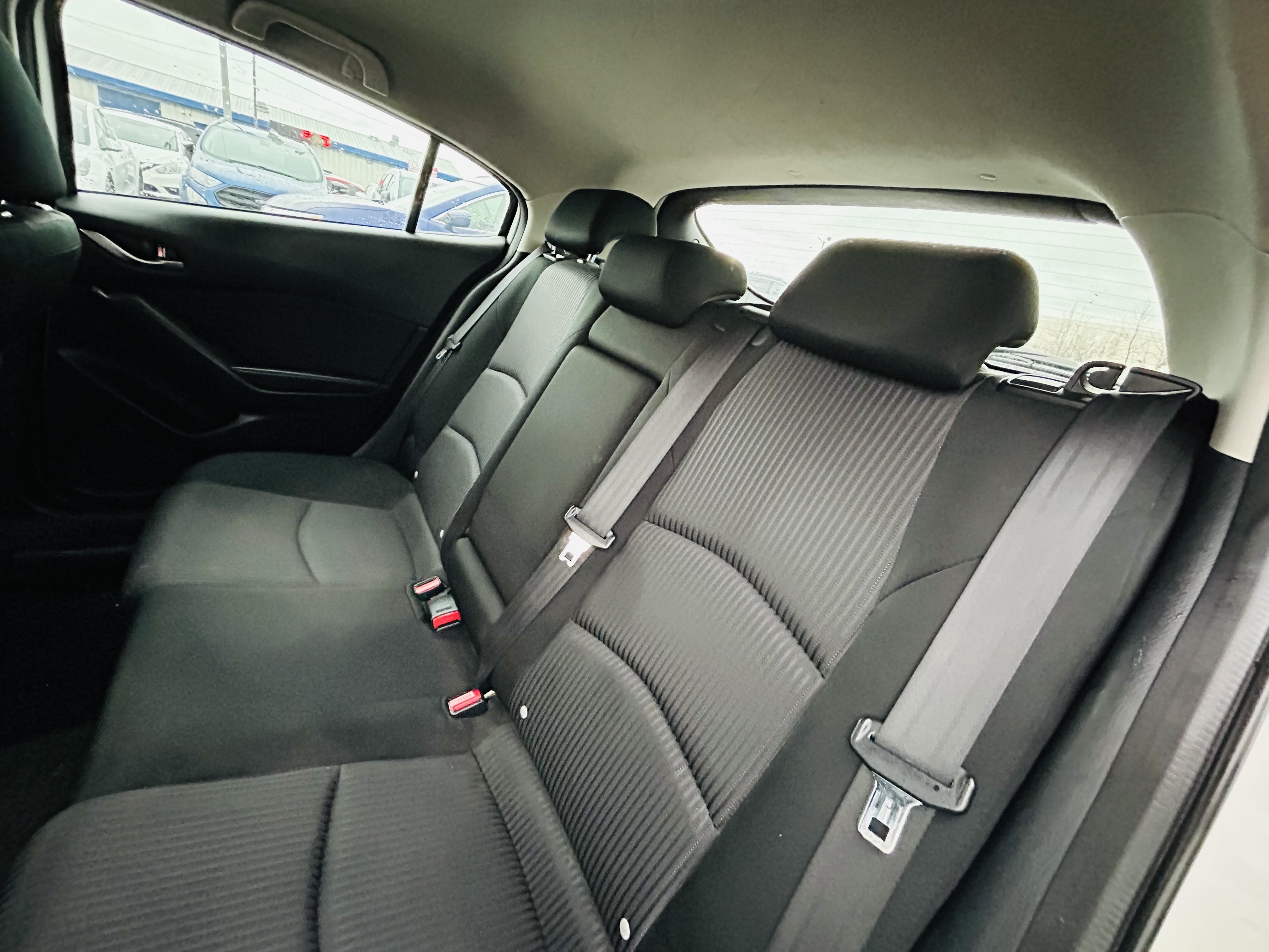 /hakimautosale/2015-Mazda-Mazda3-04873022558865481.jpg