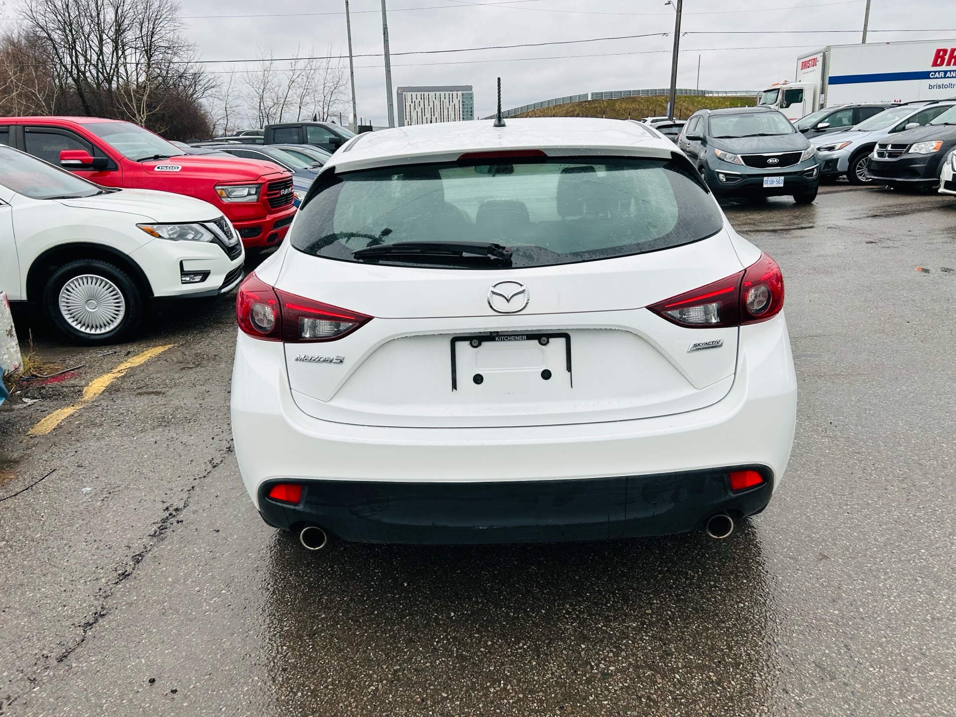 /hakimautosale/2015-Mazda-Mazda3-13681004446859624.jpg