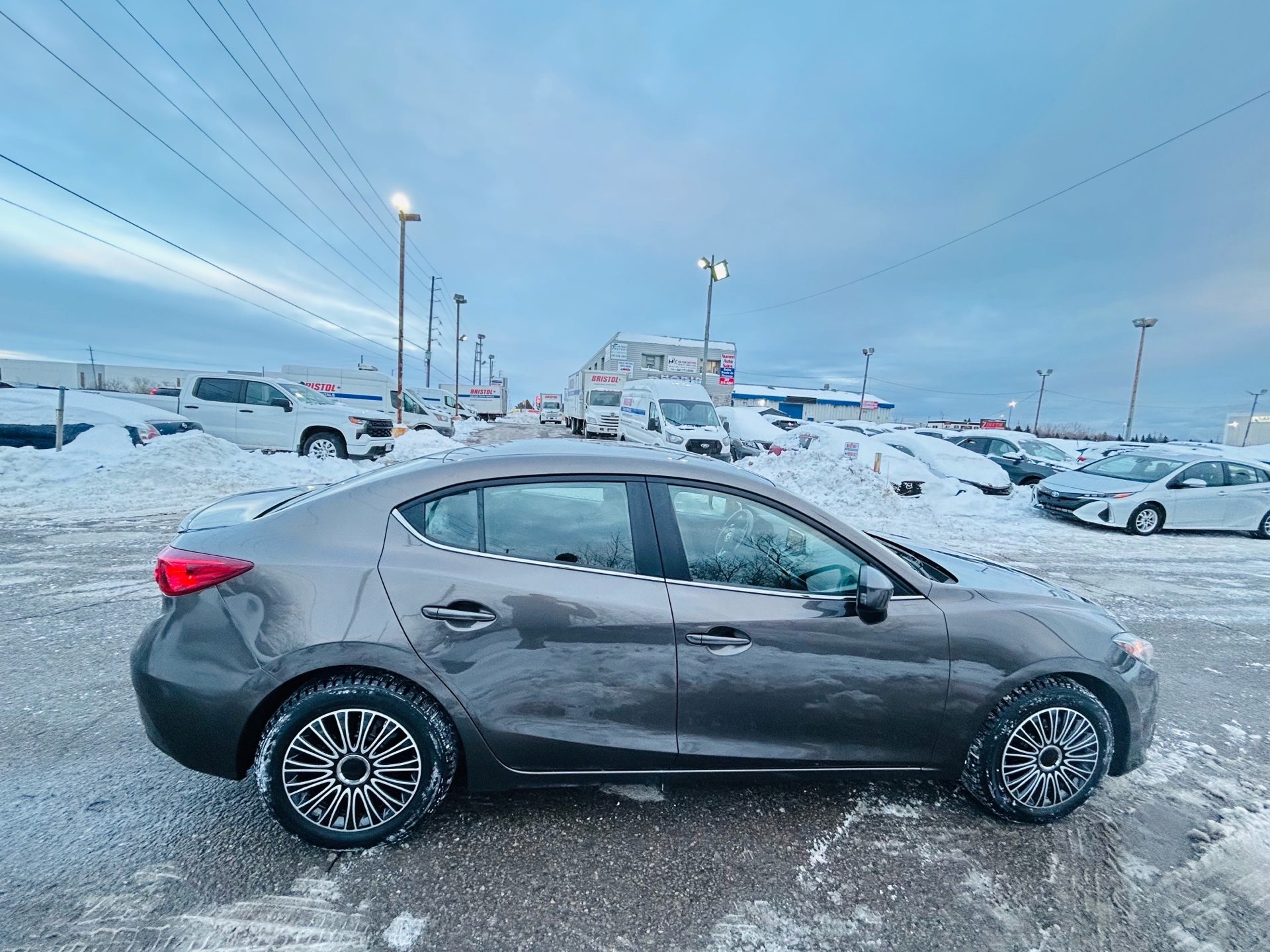 /hakimautosale/2015-Mazda-Mazda3-17928119500145456.jpg