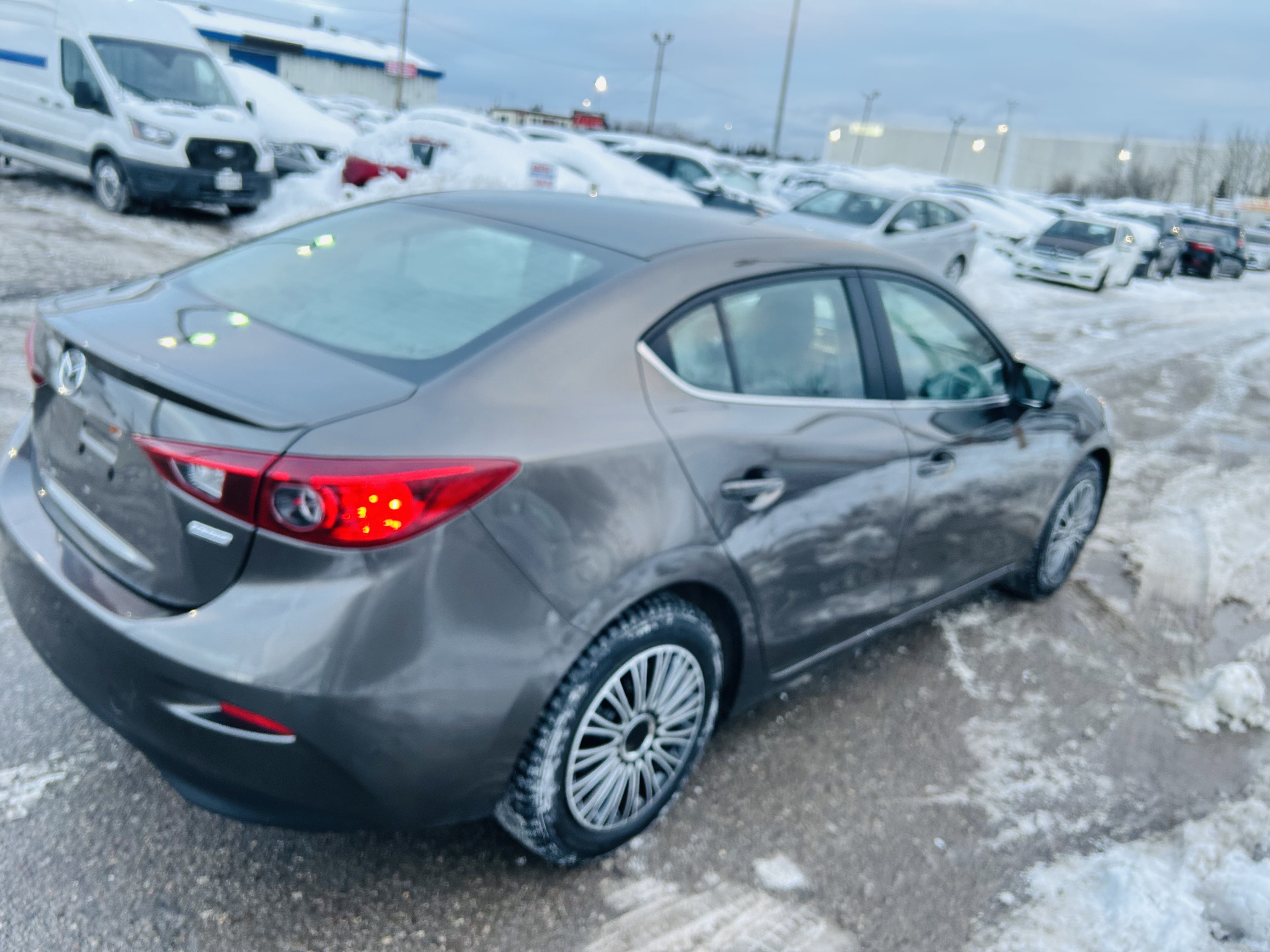 /hakimautosale/2015-Mazda-Mazda3-29735300328675995.jpg