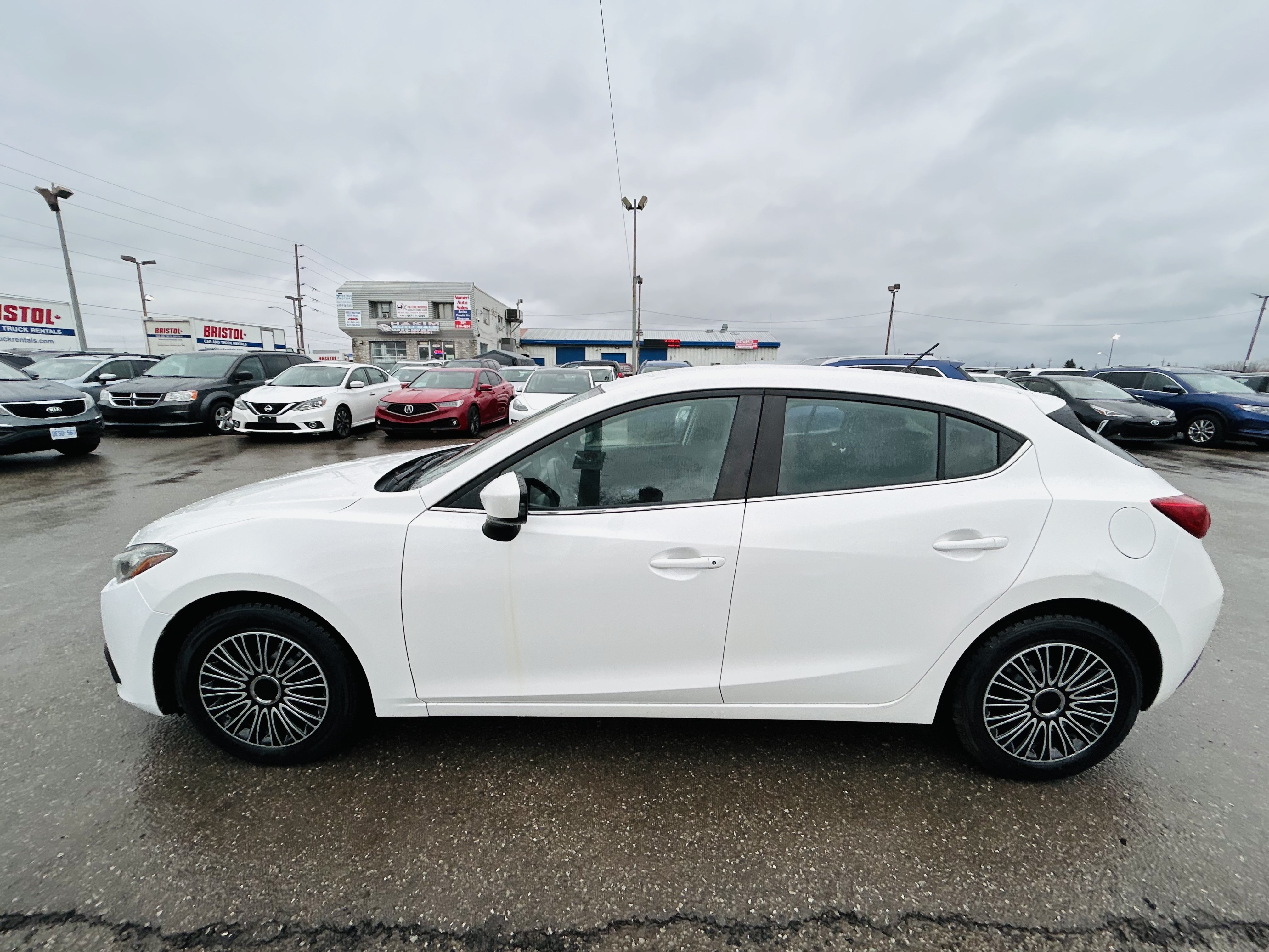 /hakimautosale/2015-Mazda-Mazda3-5345340699788887.jpg