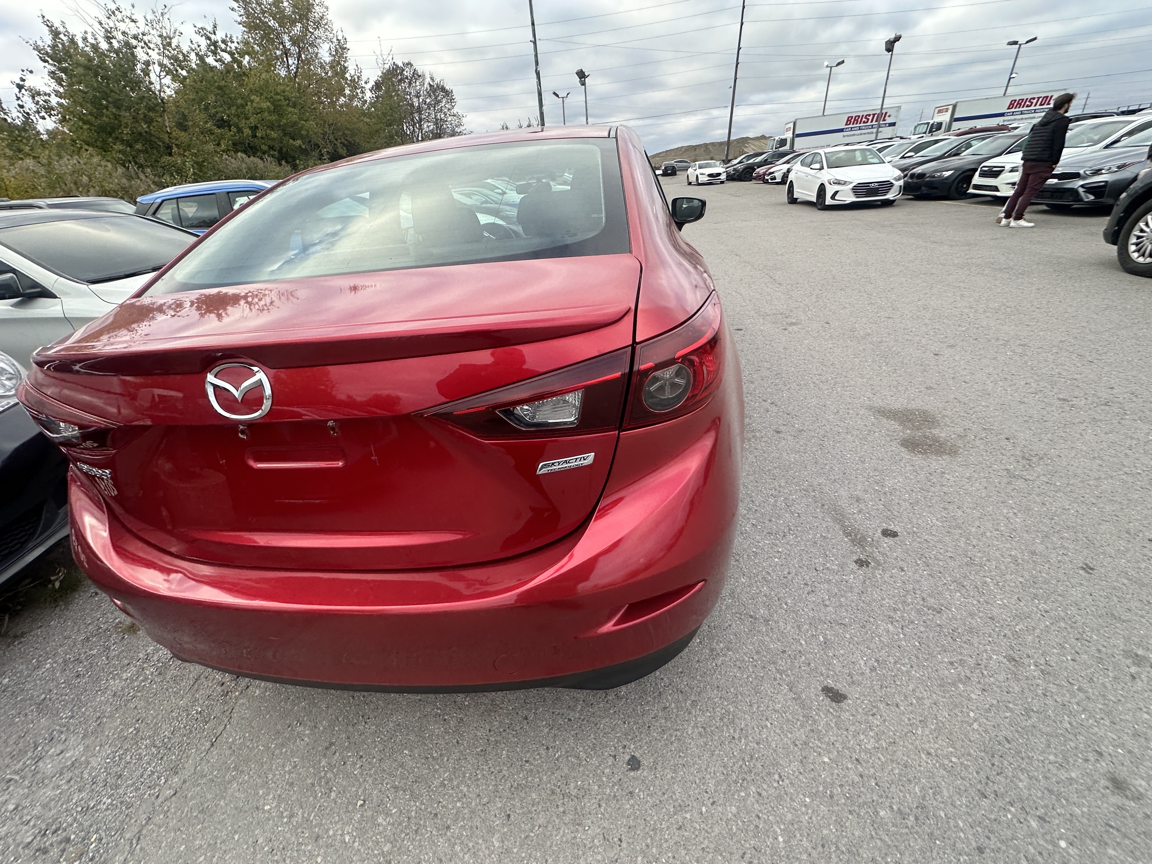 /hakimautosale/2015-Mazda-Mazda3-5966045494646444.jpg