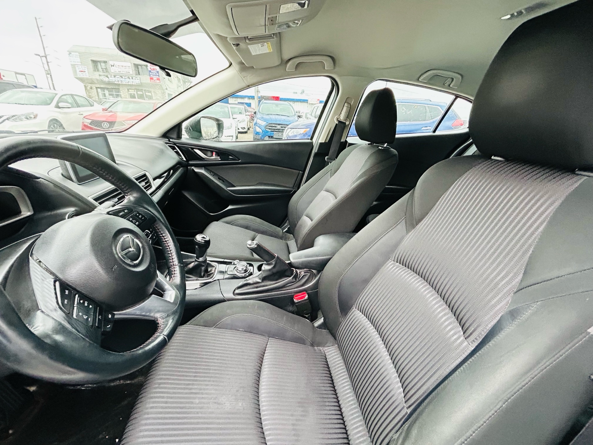 /hakimautosale/2015-Mazda-Mazda3-6177510956513064.jpg