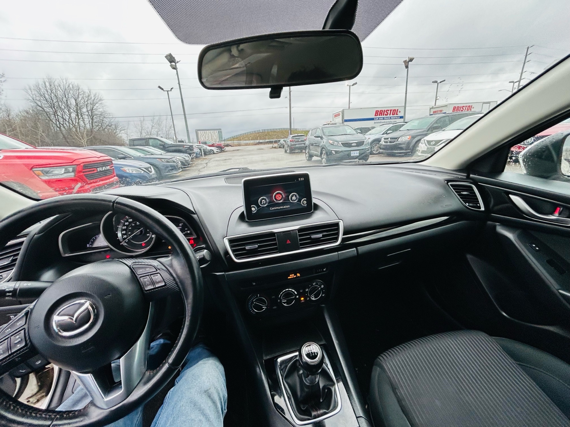 /hakimautosale/2015-Mazda-Mazda3-6240840761814956.jpg