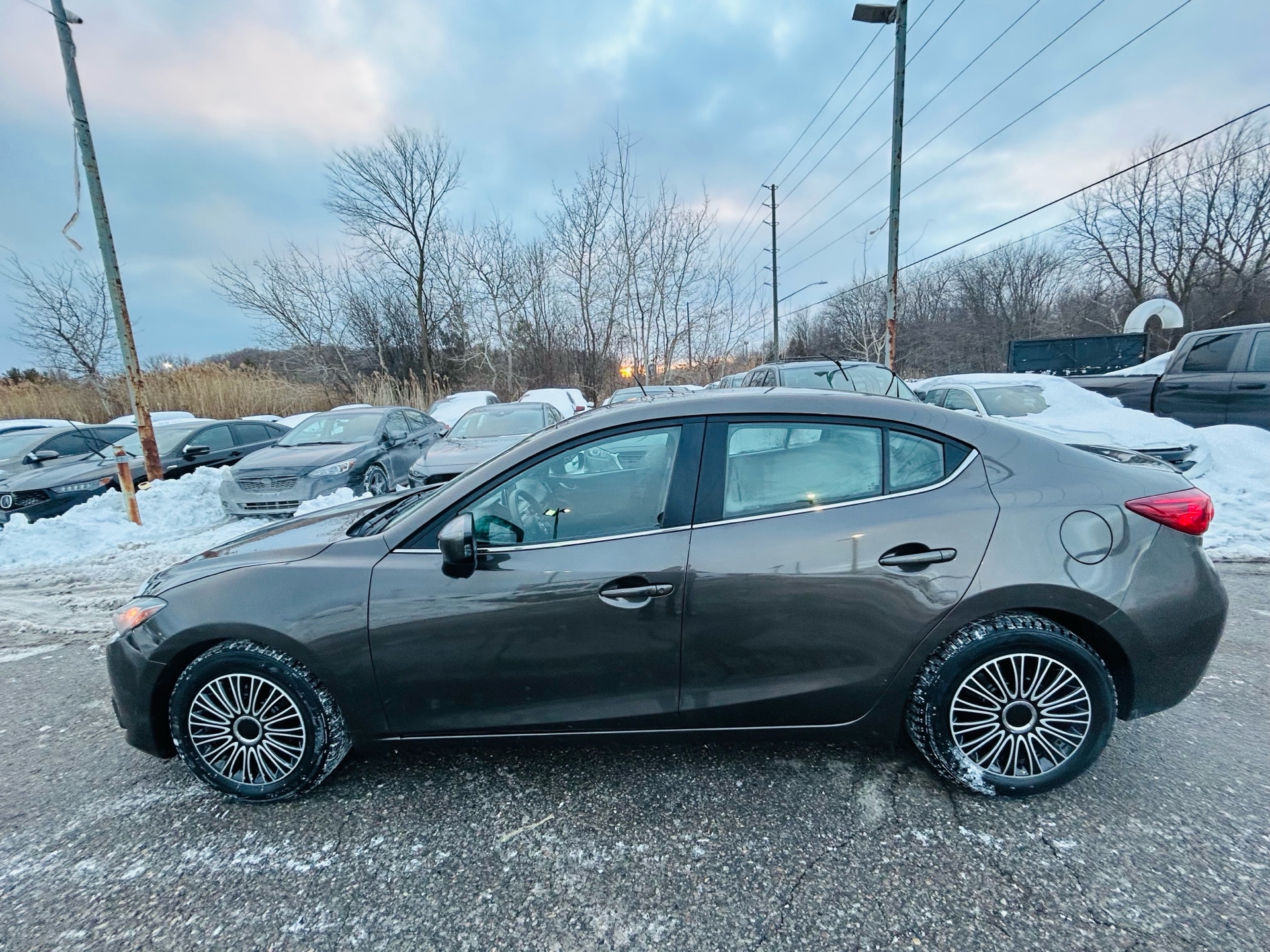 /hakimautosale/2015-Mazda-Mazda3-6789910016173781.jpg