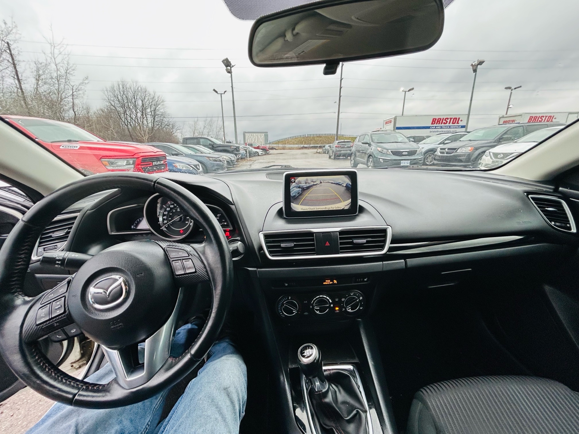 /hakimautosale/2015-Mazda-Mazda3-7223550904260223.jpg