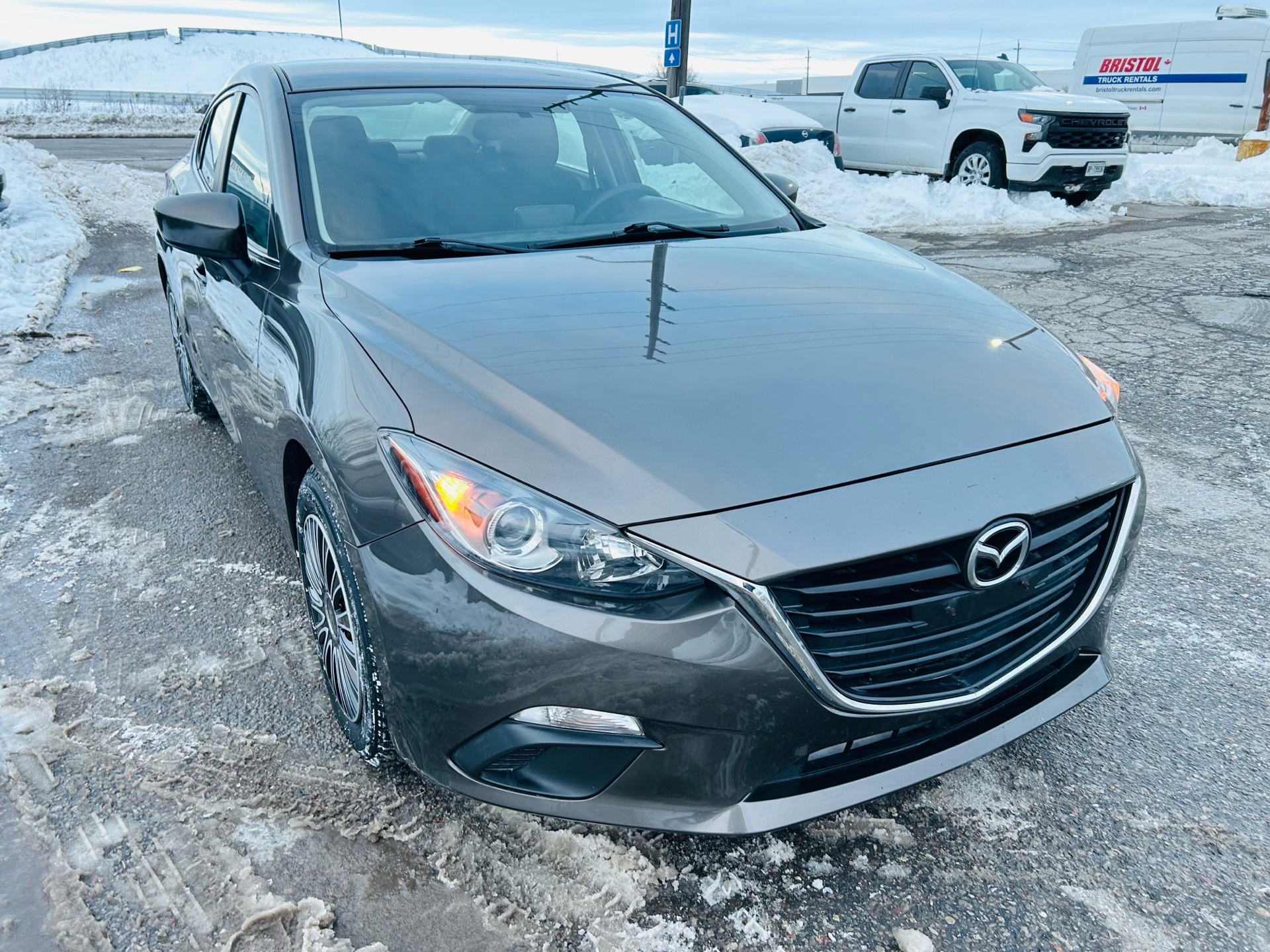 /hakimautosale/2015-Mazda-Mazda3-7760012367063995.jpg