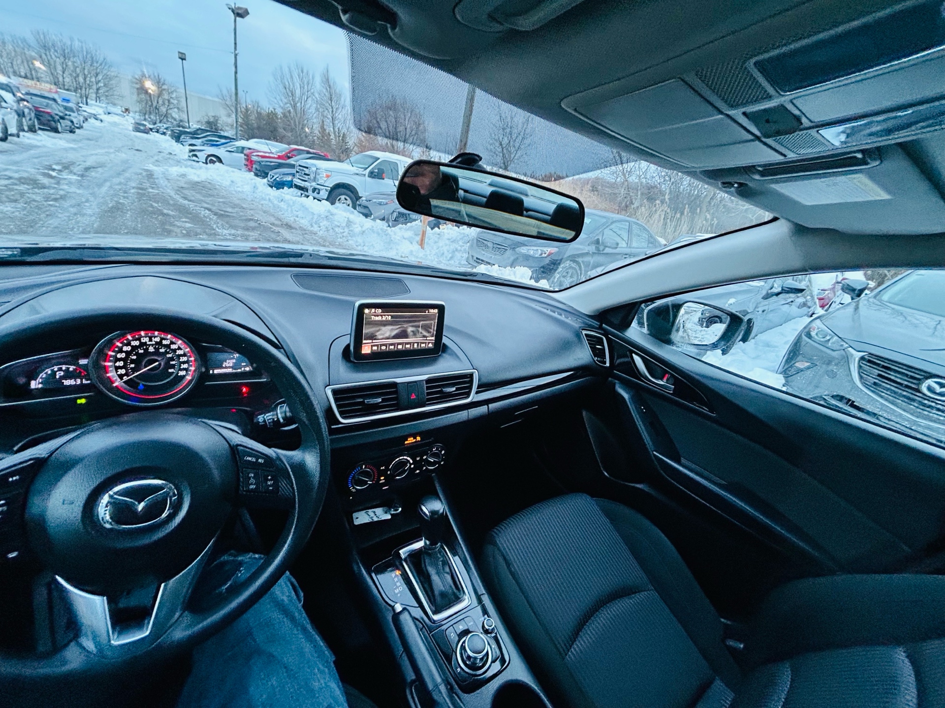 /hakimautosale/2015-Mazda-Mazda3-8175211599355523.jpg