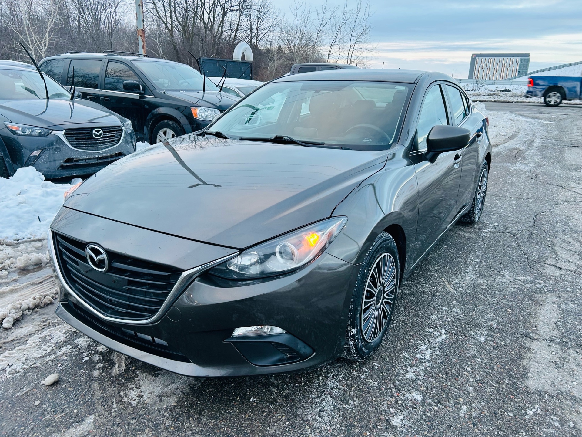 /hakimautosale/2015-Mazda-Mazda3-8347345086076194.jpg